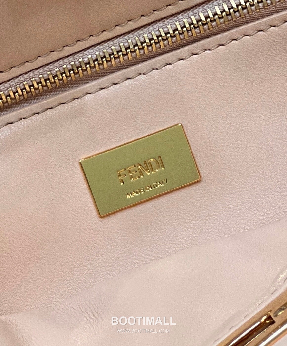 Fendi Peekaboo Woven Lambskin Top Handle Bag 펜디 피카부 위빙 램스킨 탑핸들백 24cm 10