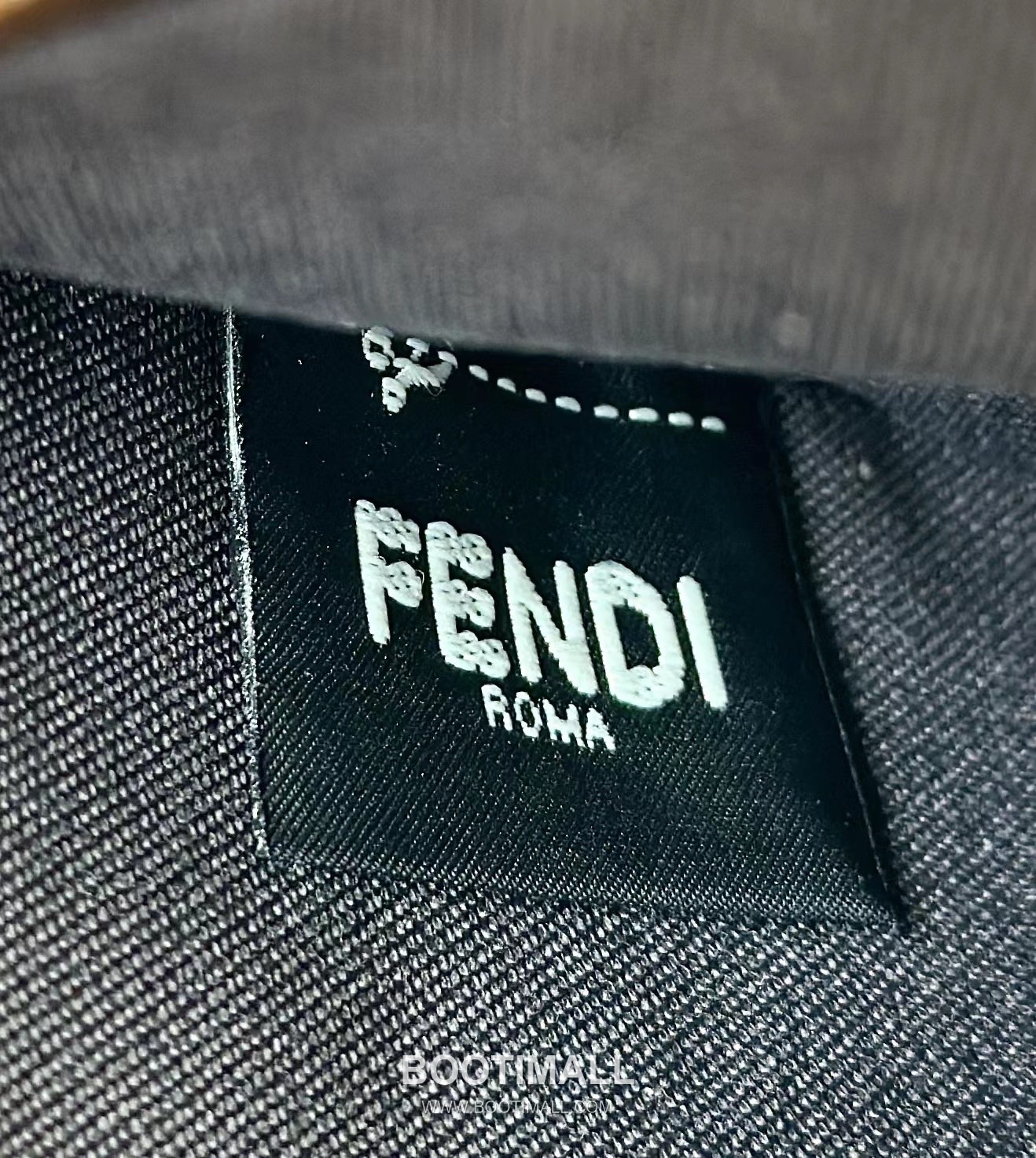 Fendi Roll Reversible FF Denim Blue Tote Bag 펜디 롤 리버서블 FF 데님 블루 토트백 24cm 12