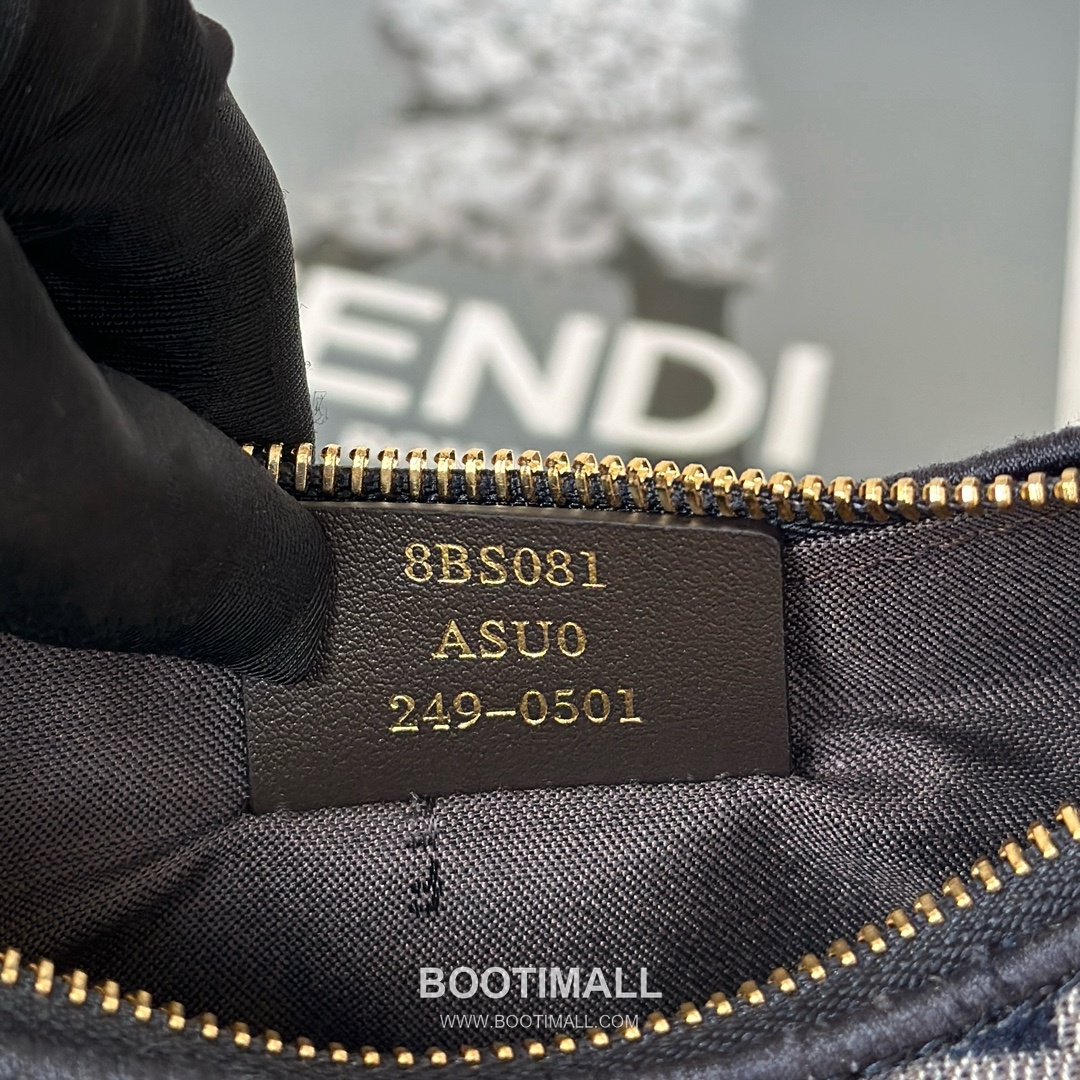 Fendi Fendigraphy FF Gradient Calfskin Shoulder Bag 펜디 펜디그래피 FF 그라데이션 송아지가죽 숄더백 20cm 12