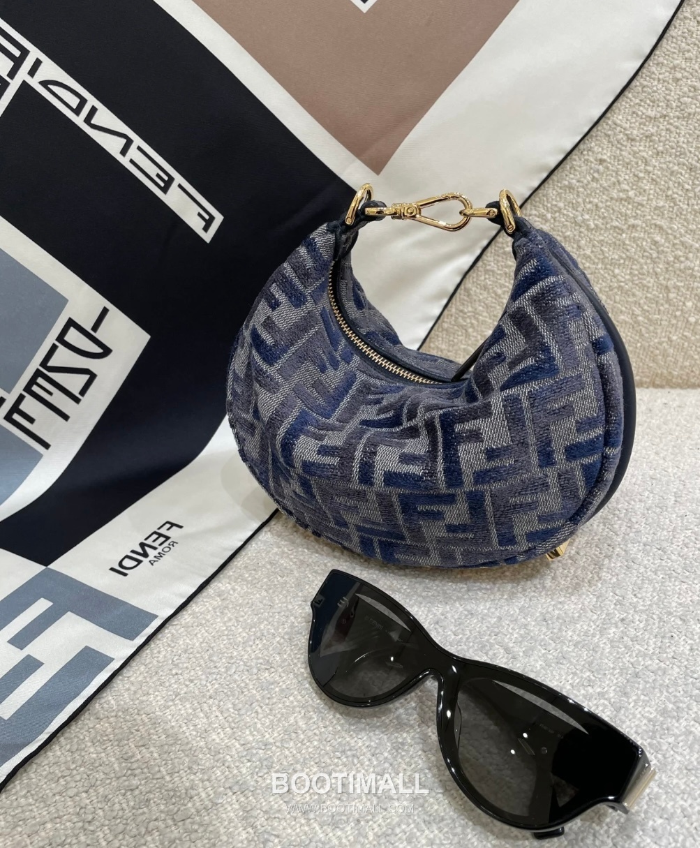 Fendi Fendigraphy FF Gradient Calfskin Shoulder Bag 펜디 펜디그래피 FF 그라데이션 송아지가죽 숄더백 20cm 19