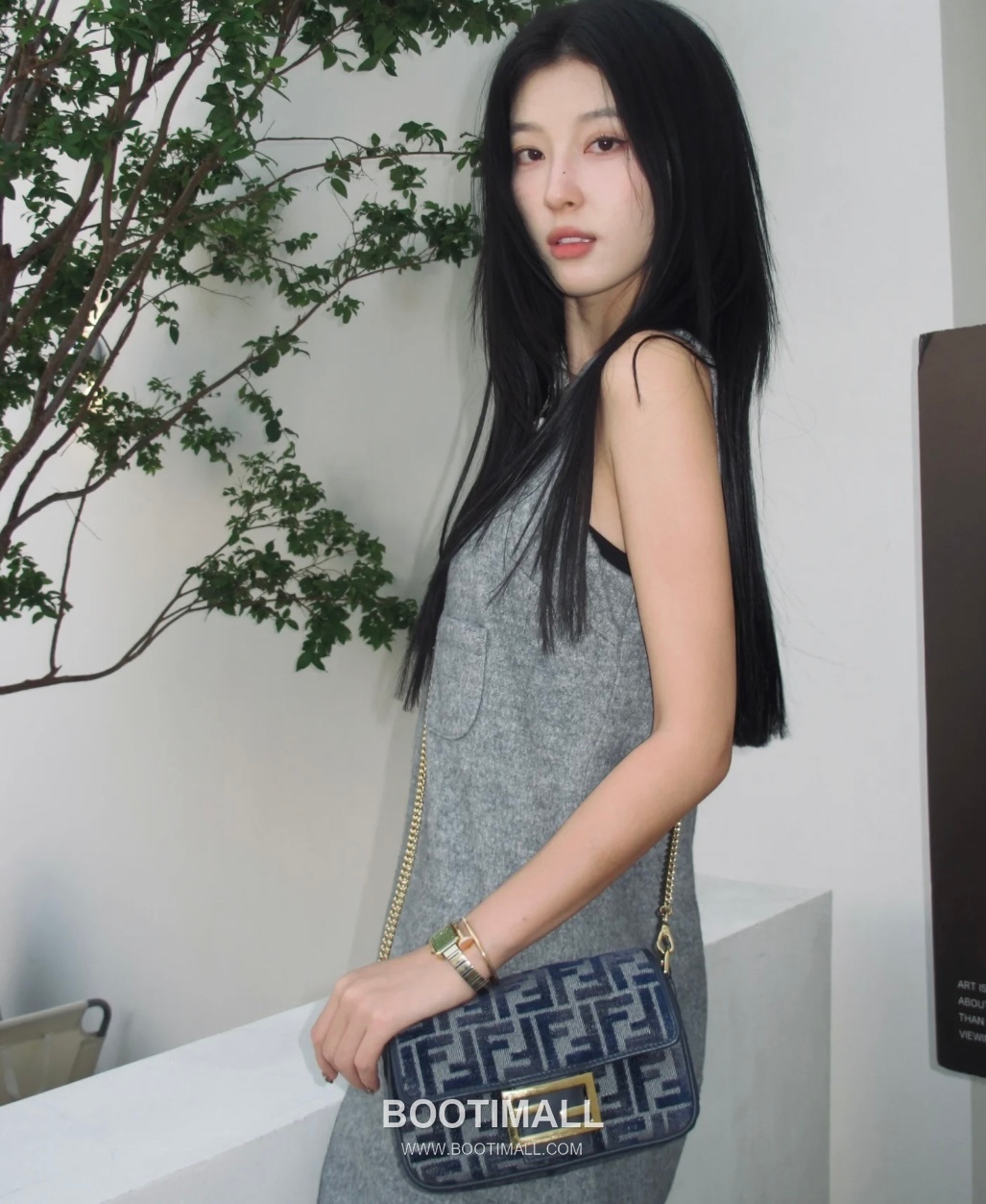 Fendi Baguette FF Gradient Chenille Navy Shoulder Bag 펜디 바게트 FF 그라데이션 셔닐 네이비 숄더백 20cm 8