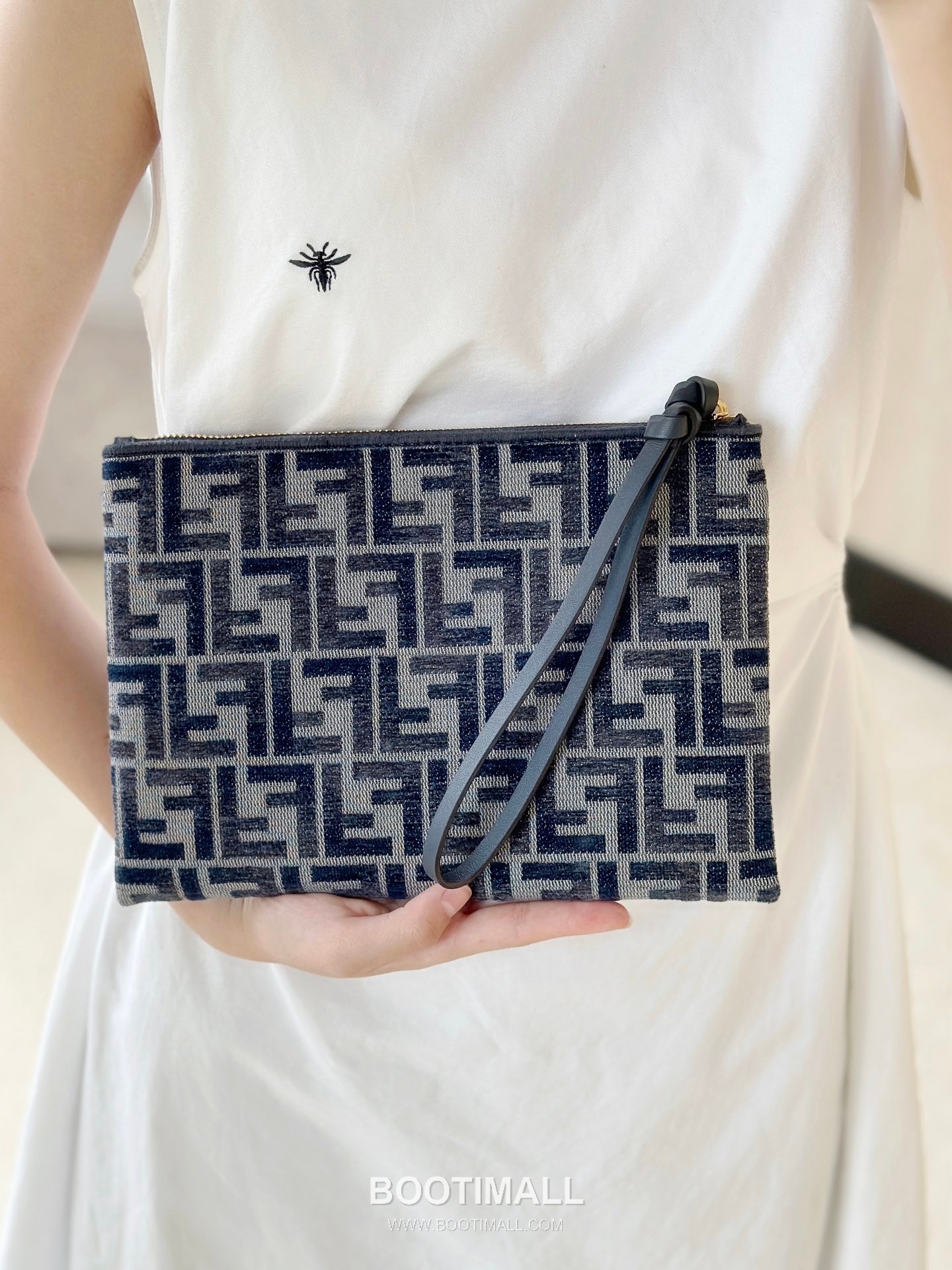 Fendi FF Gradient Calfskin Zip Clutch Bag 펜디 FF 그라데이션 송아지가죽 집 클러치백 25cm 6