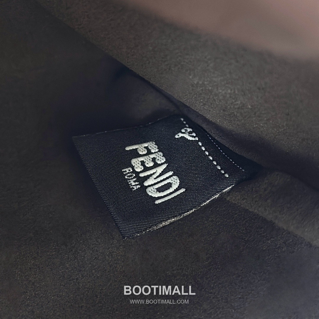 Fendi FF Gradient Calfskin Zip Clutch Bag 펜디 FF 그라데이션 송아지가죽 집 클러치백 25cm 15