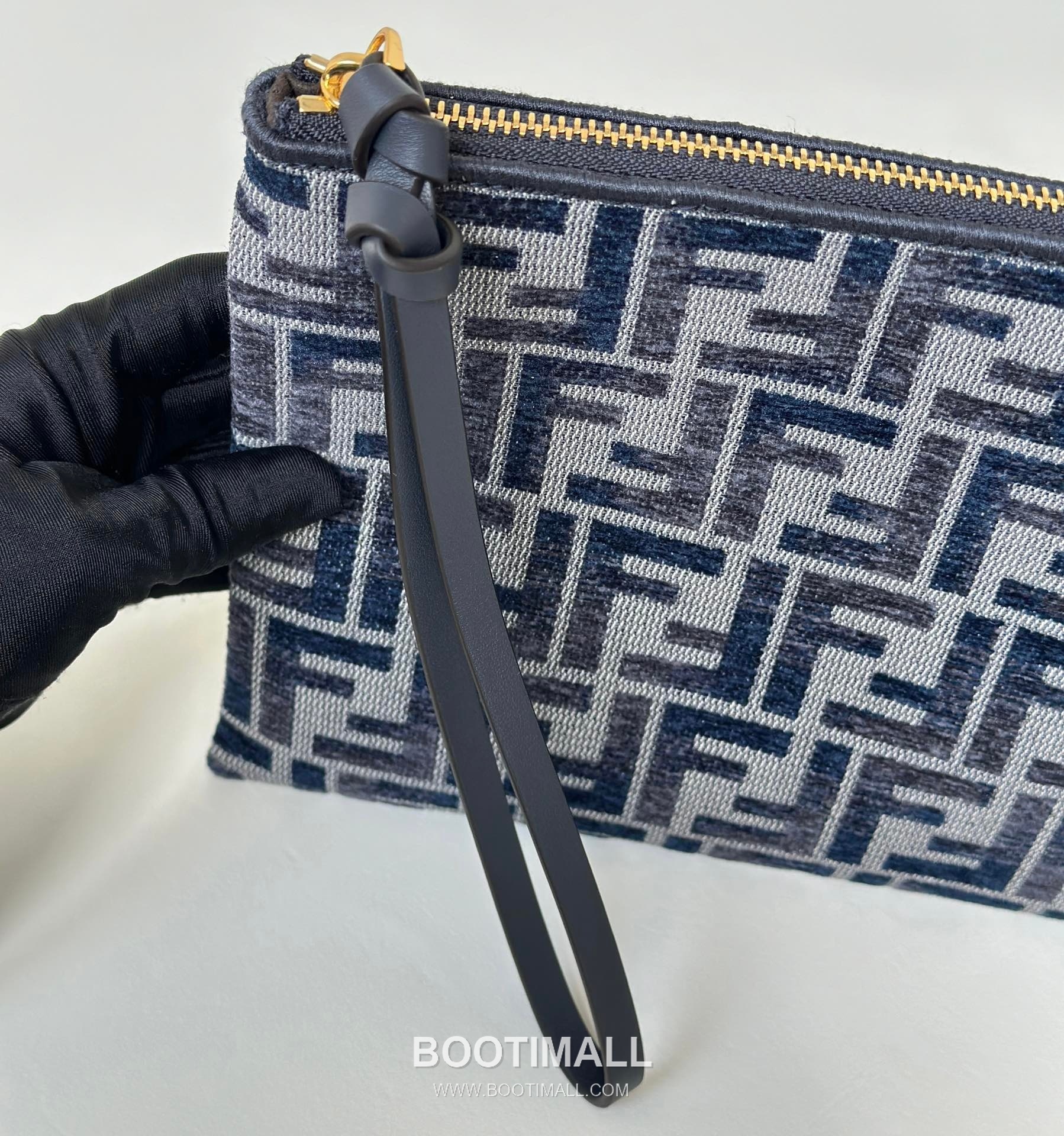 Fendi FF Gradient Calfskin Zip Clutch Bag 펜디 FF 그라데이션 송아지가죽 집 클러치백 25cm 16