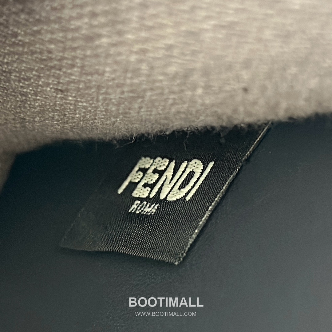 Fendi Peekaboo FF Gradient Calfskin Top Handle Bag 펜디 피카부 FF 그라데이션 송아지가죽 탑핸들백 27cm 11