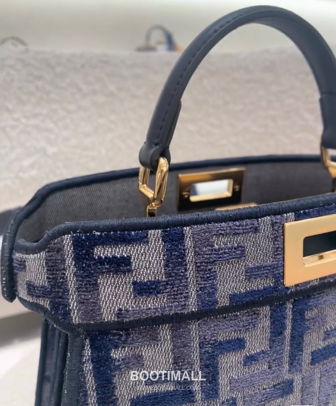 Fendi Peekaboo FF Gradient Calfskin Top Handle Bag 펜디 피카부 FF 그라데이션 송아지가죽 탑핸들백 27cm 21