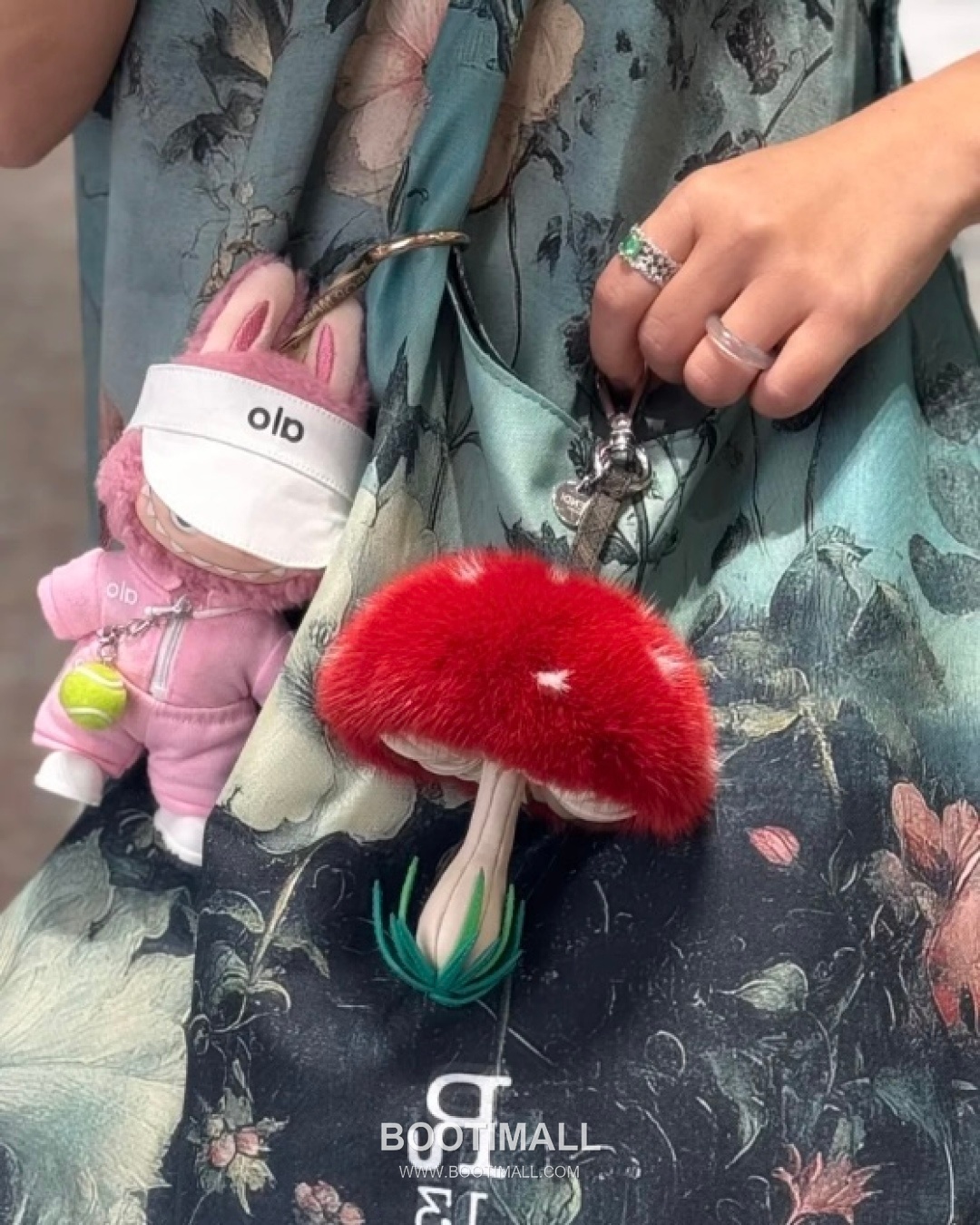 Fendi Mushroom Fur Charm Mink Brown Bag 펜디 머쉬룸 퍼 참 밍크 브라운 백 12cm 5