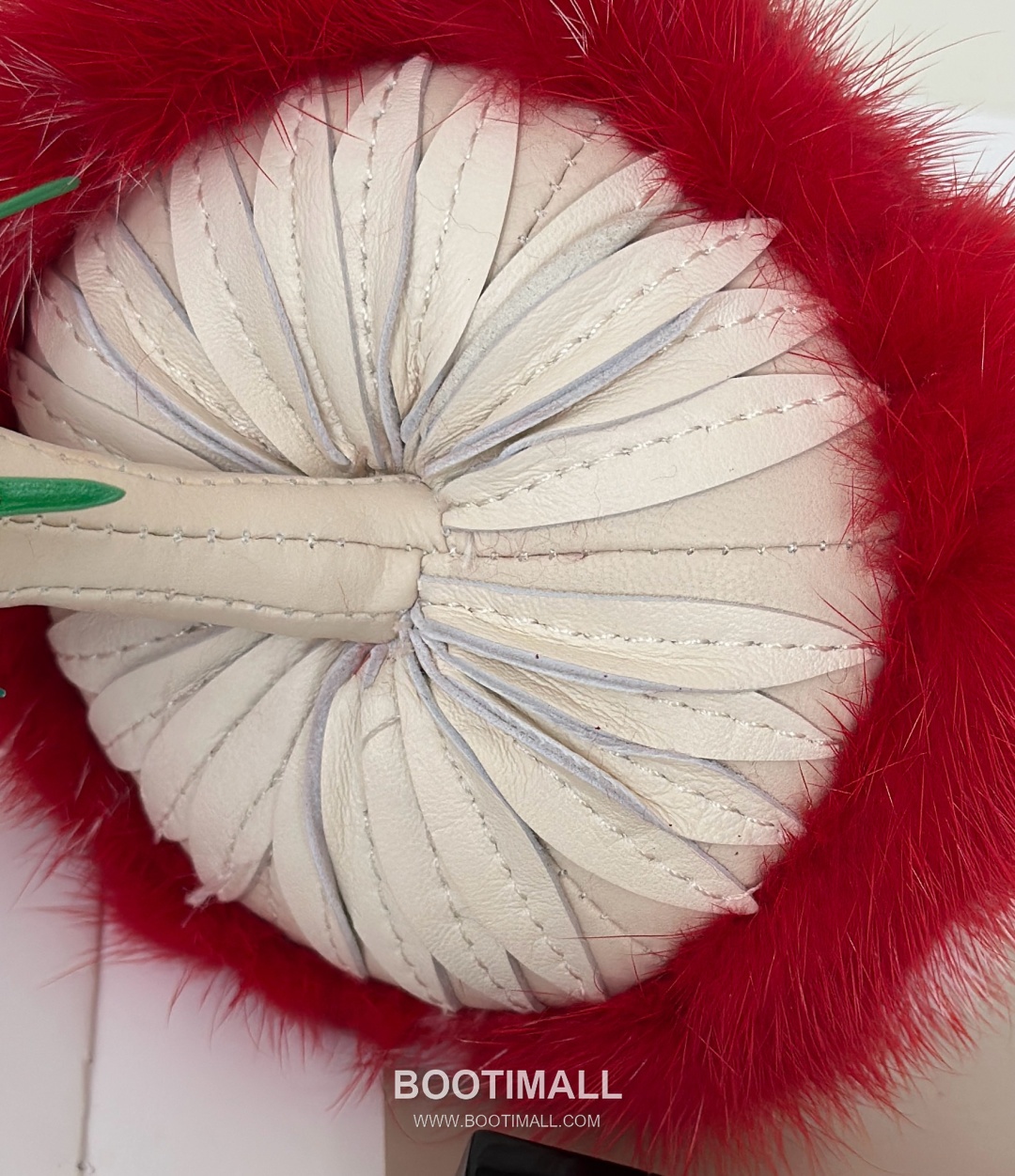 Fendi Mushroom Fur Charm Mink Brown Bag 펜디 머쉬룸 퍼 참 밍크 브라운 백 12cm 12