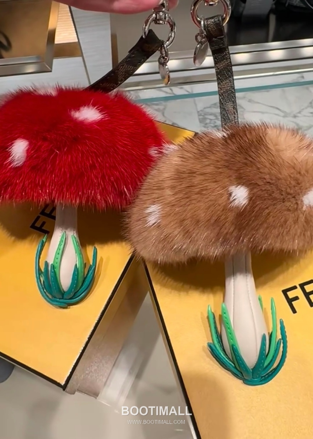 Fendi Mushroom Fur Charm Mink Brown Bag 펜디 머쉬룸 퍼 참 밍크 브라운 백 12cm 4