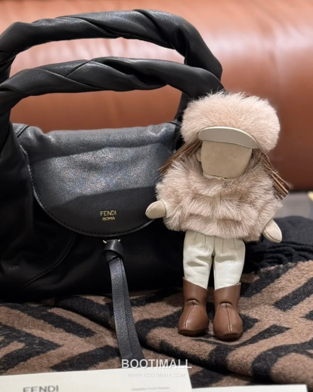 Fendi Silvia Doll Charm Mink Fur Black Bag 펜디 실비아 인형 참 밍크 퍼 블랙 백 18cm 2