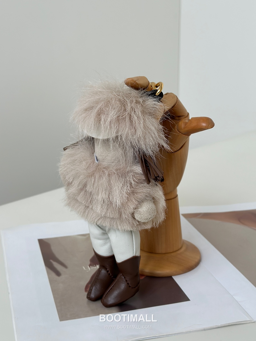 Fendi Silvia Doll Charm Mink Fur Black Bag 펜디 실비아 인형 참 밍크 퍼 블랙 백 18cm 8