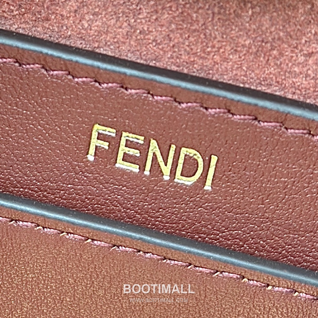 Fendi Peekaboo Small Calfskin Top Handle Bag 펜디 피카부 스몰 카프스킨 탑핸들백 29cm 11