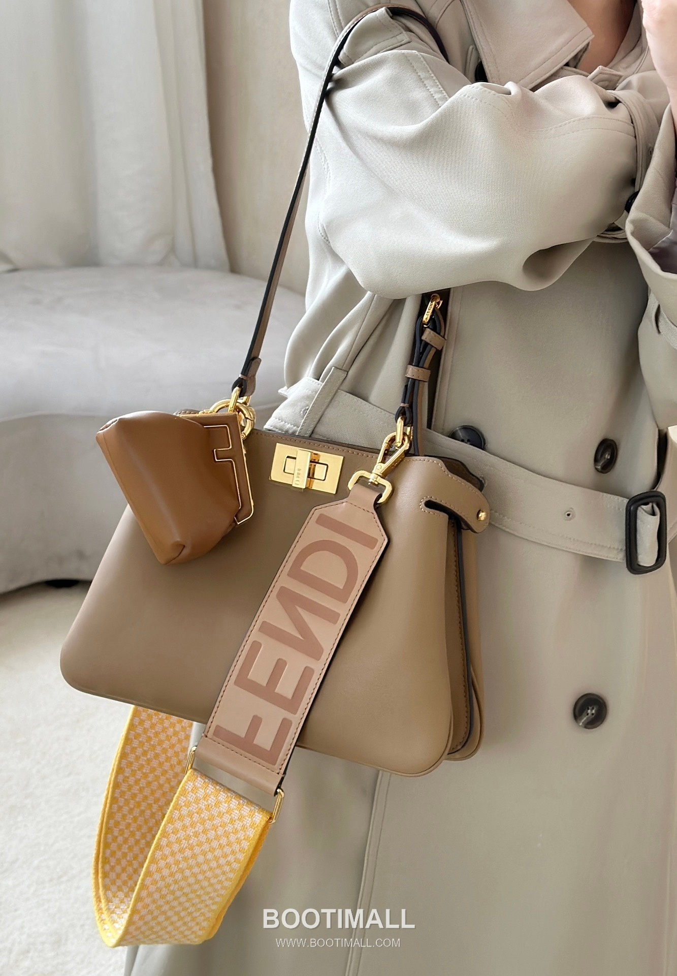 Fendi Peekaboo Small Calfskin Top Handle Bag 펜디 피카부 스몰 카프스킨 탑핸들백 29cm 4