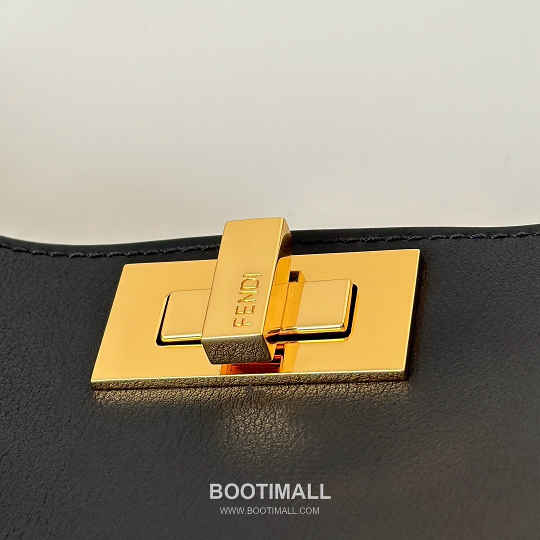 Fendi Peekaboo Small Calfskin Top Handle Bag 펜디 피카부 스몰 카프스킨 탑핸들백 29cm 8