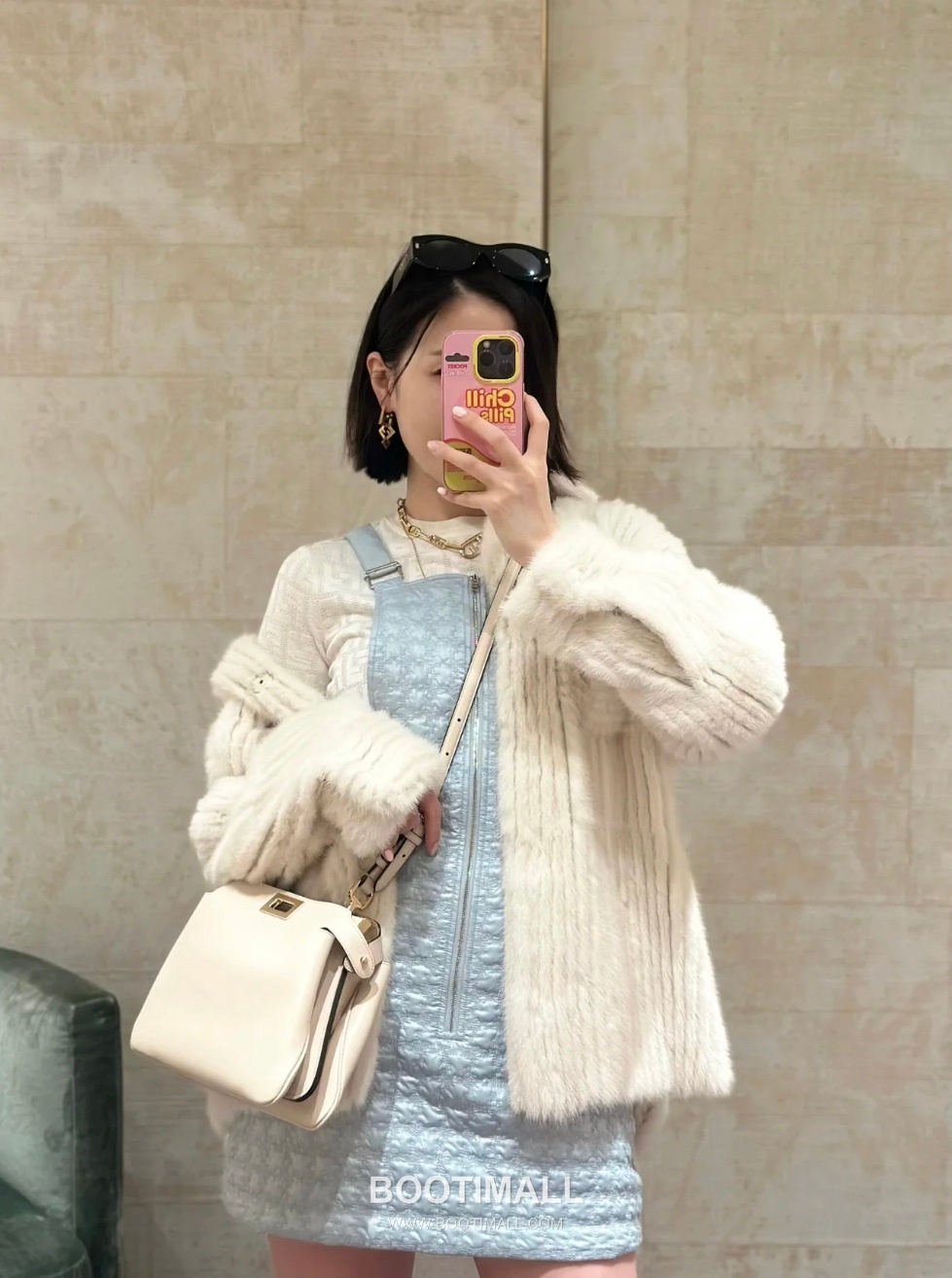 Fendi Peekaboo Small Calfskin Top Handle Bag 펜디 피카부 스몰 카프스킨 탑핸들백 29cm 2