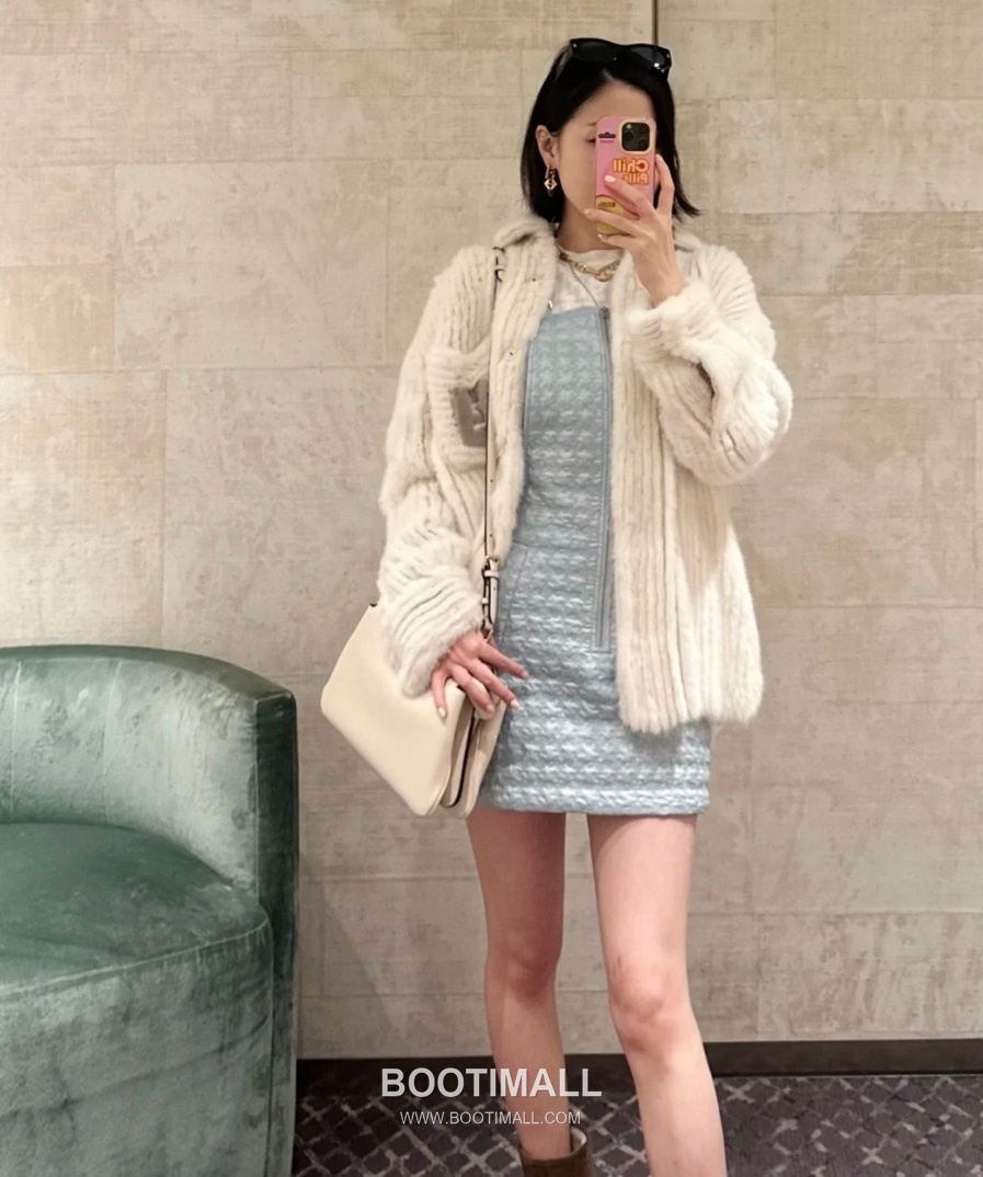 Fendi Peekaboo Small Calfskin Top Handle Bag 펜디 피카부 스몰 카프스킨 탑핸들백 29cm 3