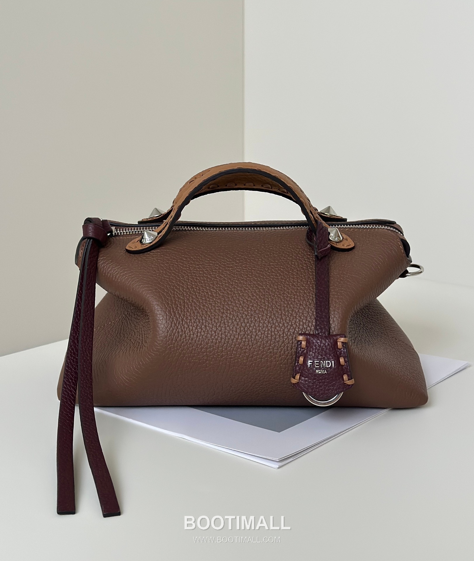 Fendi By The Way Selleria Calfskin Multicolor Top Handle Bag 펜디 바이 더 웨이 셀레리아 카프스킨 멀티컬러 탑핸들백 29cm 11