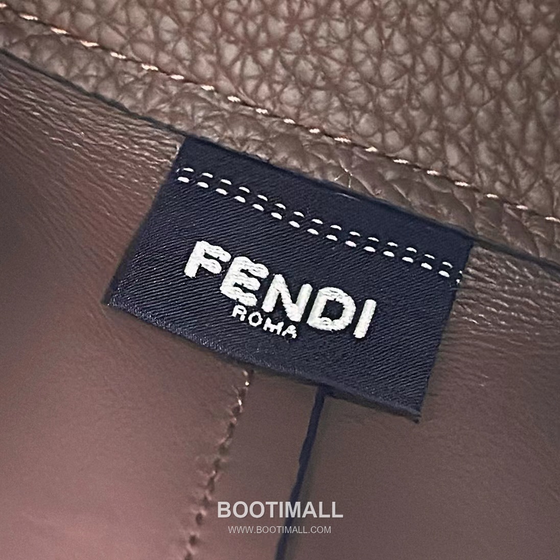 Fendi By The Way Selleria Calfskin Multicolor Top Handle Bag 펜디 바이 더 웨이 셀레리아 카프스킨 멀티컬러 탑핸들백 29cm 17