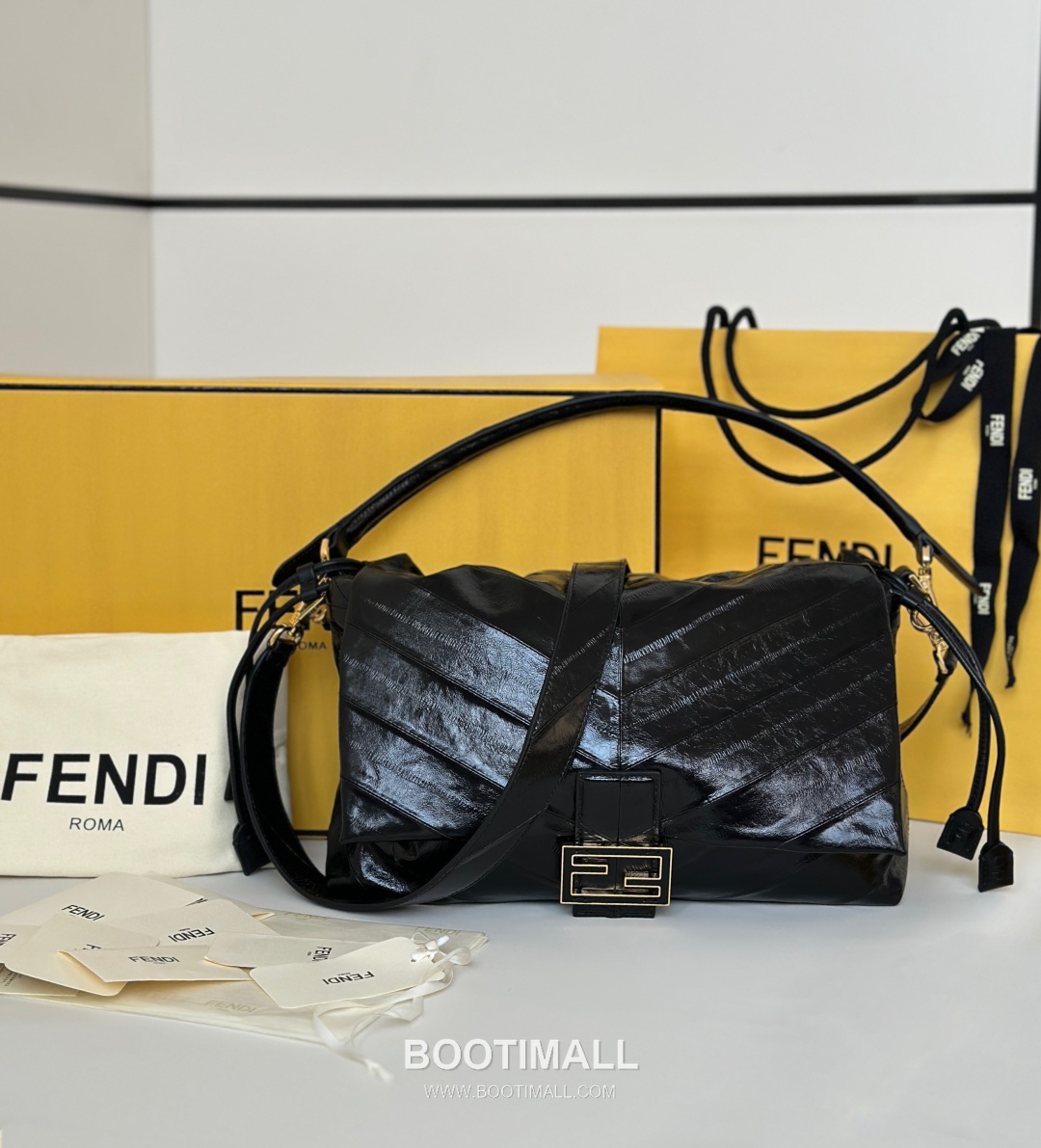 Fendi Mamma Baguette Large Glossy Eel Skin Flap Bag 펜디 맘마 바게트 라지 글로시 장어가죽 플랩백 32cm 1