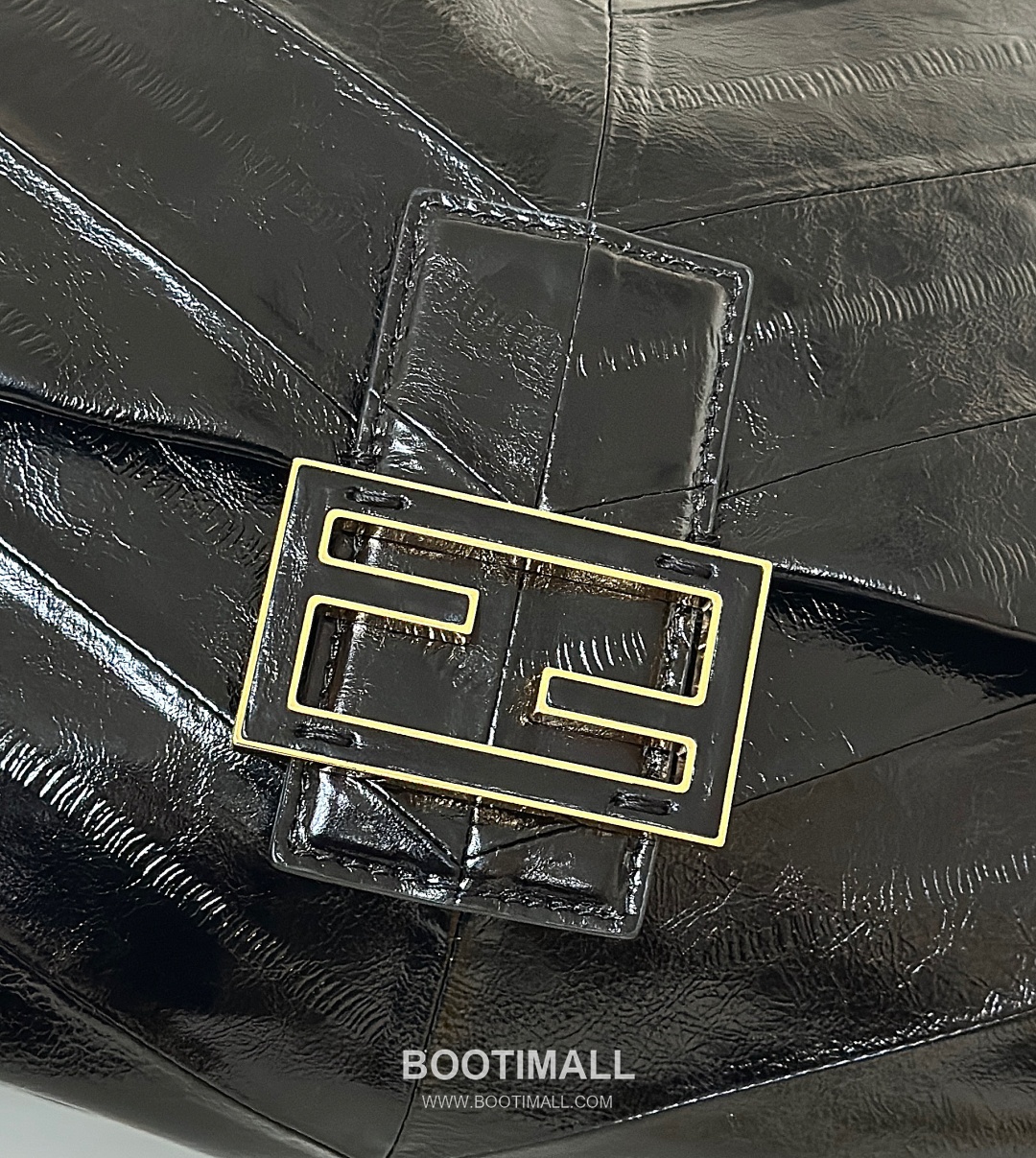 Fendi Mamma Baguette Large Glossy Eel Skin Flap Bag 펜디 맘마 바게트 라지 글로시 장어가죽 플랩백 32cm 4