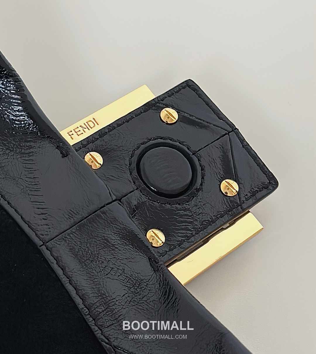 Fendi Mamma Baguette Large Glossy Eel Skin Flap Bag 펜디 맘마 바게트 라지 글로시 장어가죽 플랩백 32cm 6