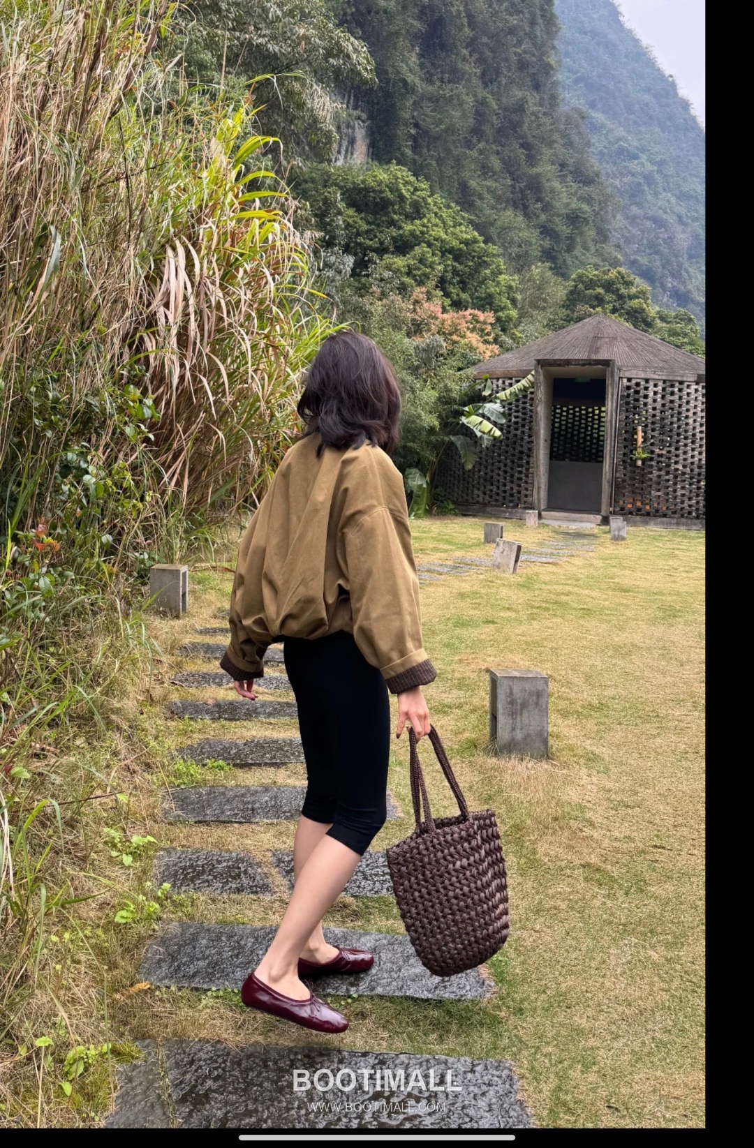 The Row Estelle Raffia Basket Natural Beige Tote Bag 마고 에스텔 라피아 바스켓 천연 베이지 토트백 27.5cm 10