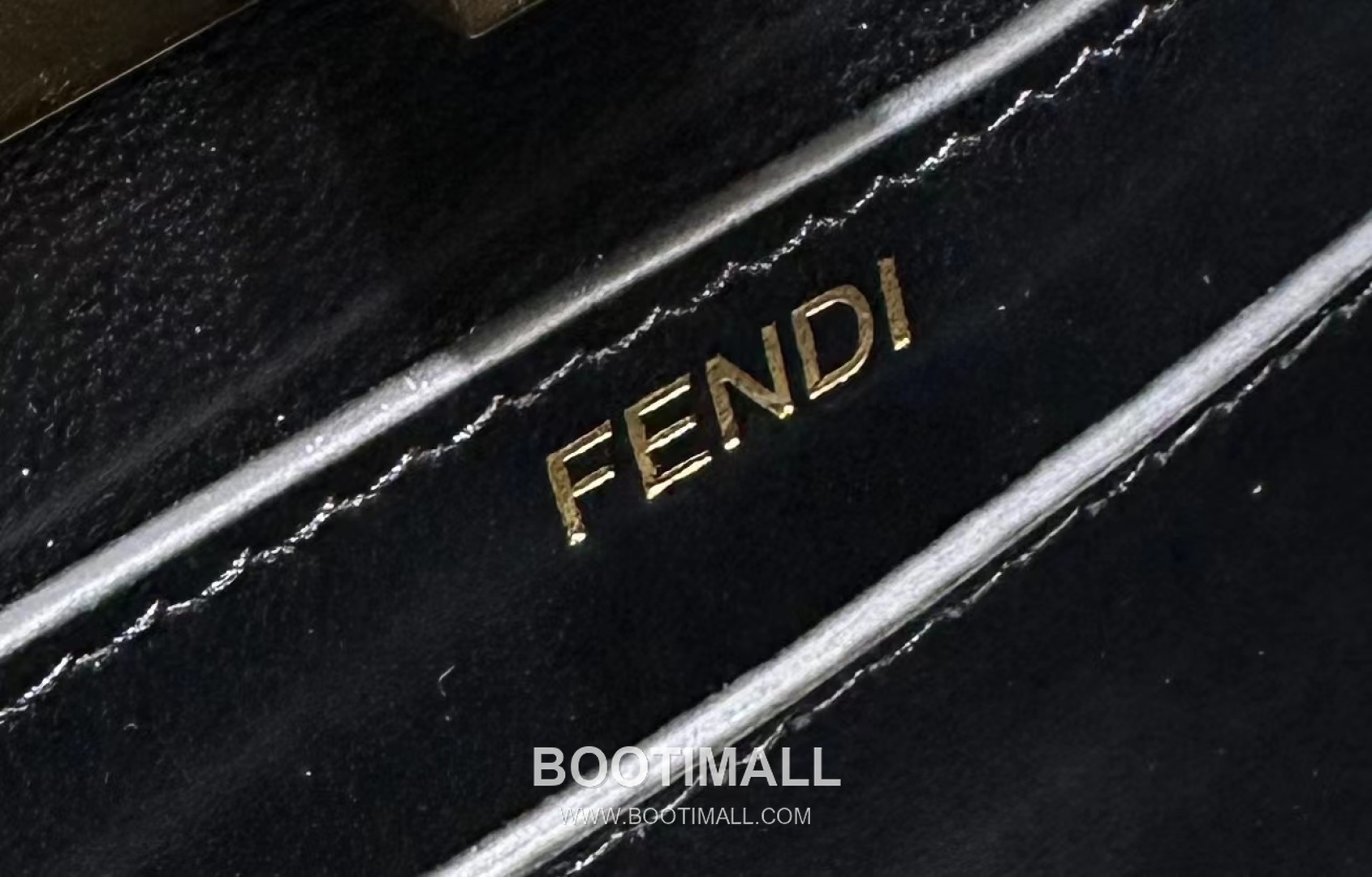 Fendi ISeeU Petite Eel Skin Top Handle Bag 펜디 아이씨유 쁘띠 8701 장어가죽 탑핸들백 20cm 6