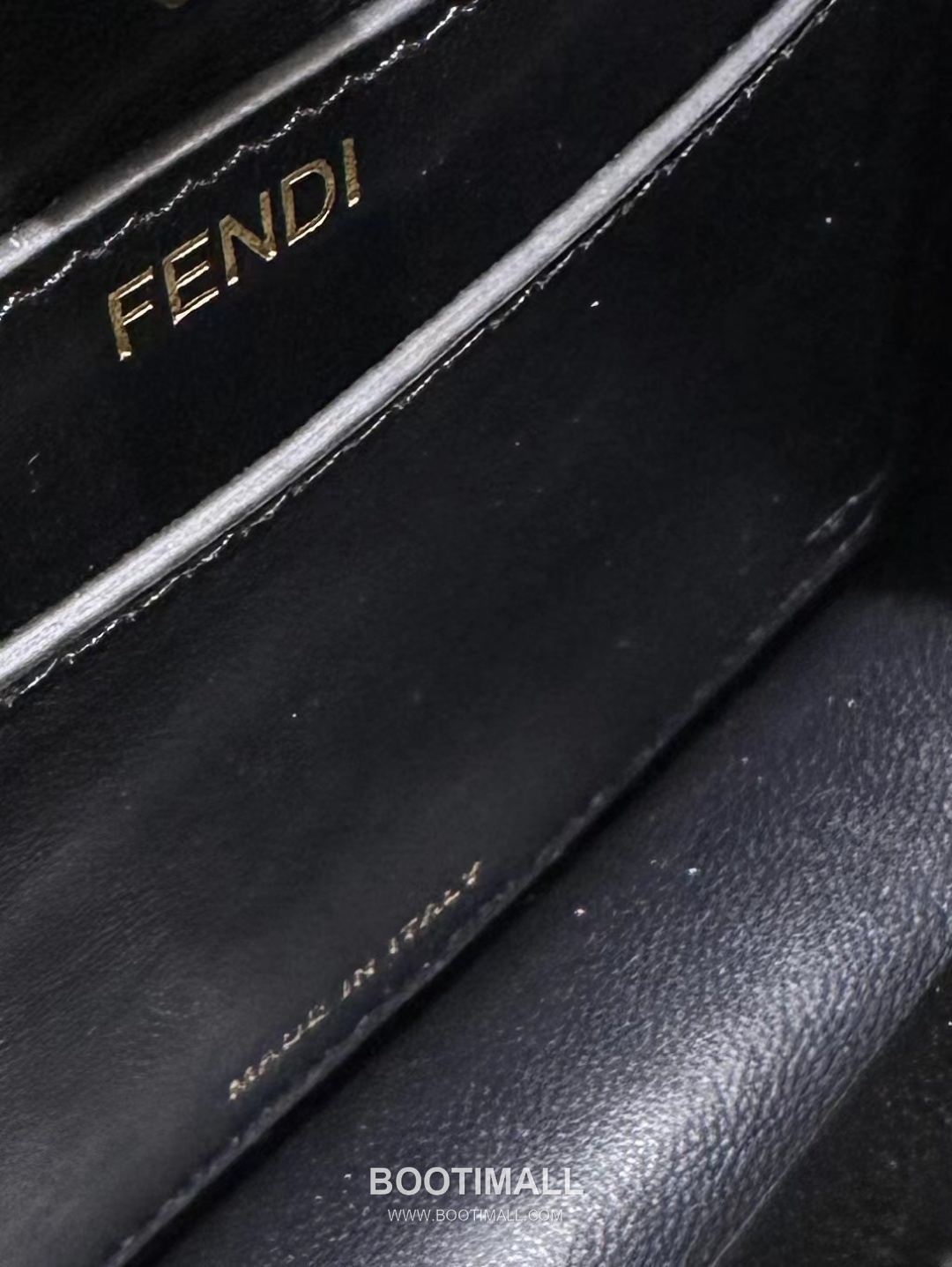 Fendi ISeeU Petite Eel Skin Top Handle Bag 펜디 아이씨유 쁘띠 8701 장어가죽 탑핸들백 20cm 9