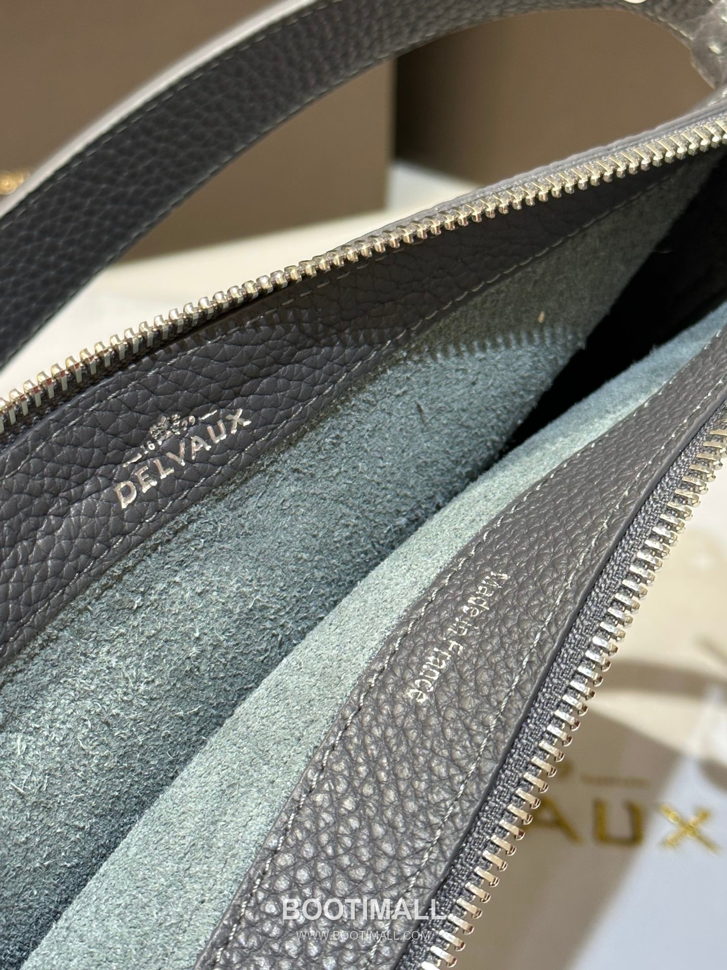 Delvaux Pin Swing Taurillon Soft Calfskin 델보 핀 스윙 토리옹소프트 토트백 29cm 9