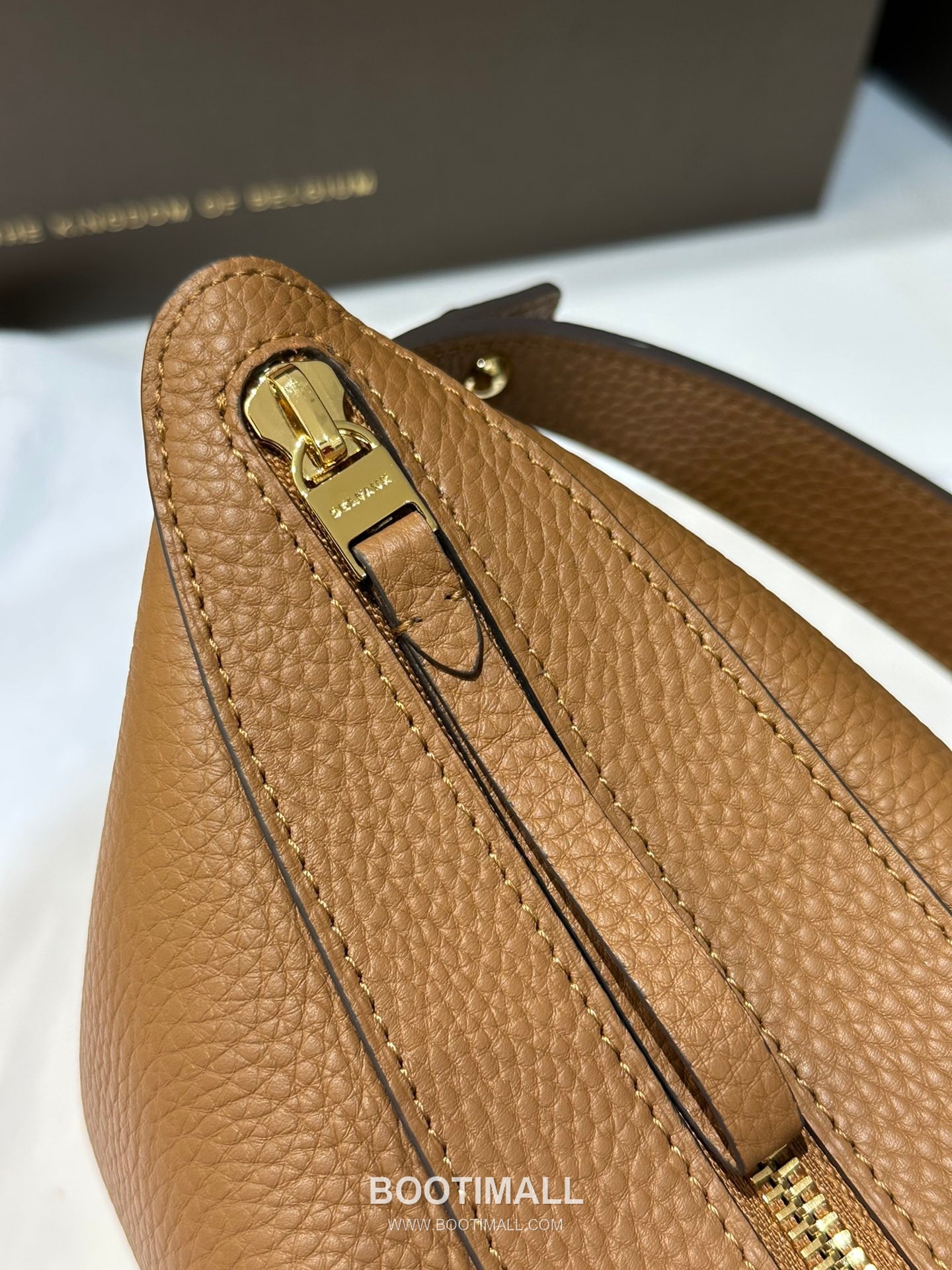 Delvaux Pin Swing Taurillon Soft Calfskin 델보 핀 스윙 토리옹소프트 토트백 29cm 8