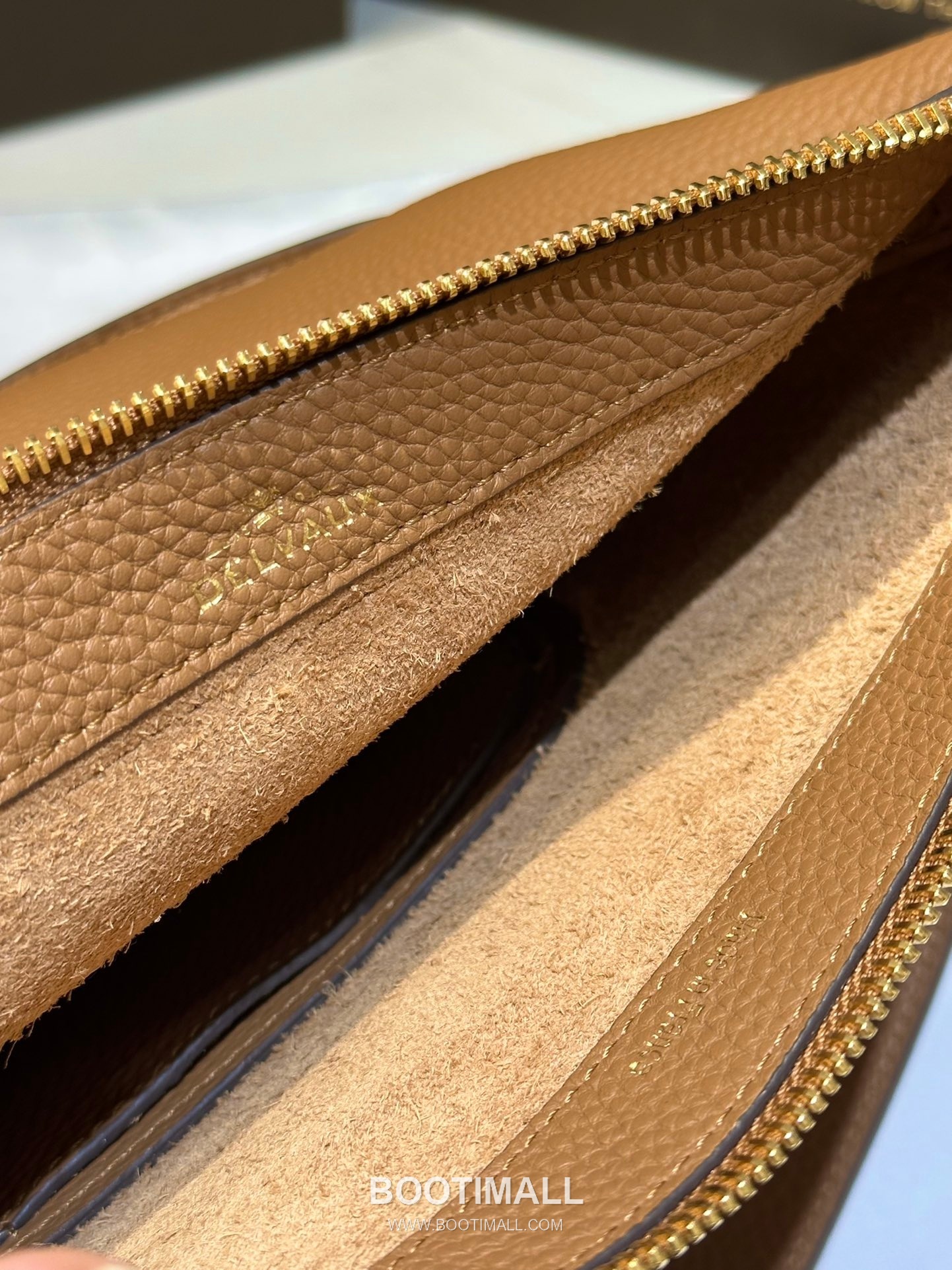 Delvaux Pin Swing Taurillon Soft Calfskin 델보 핀 스윙 토리옹소프트 토트백 29cm 13