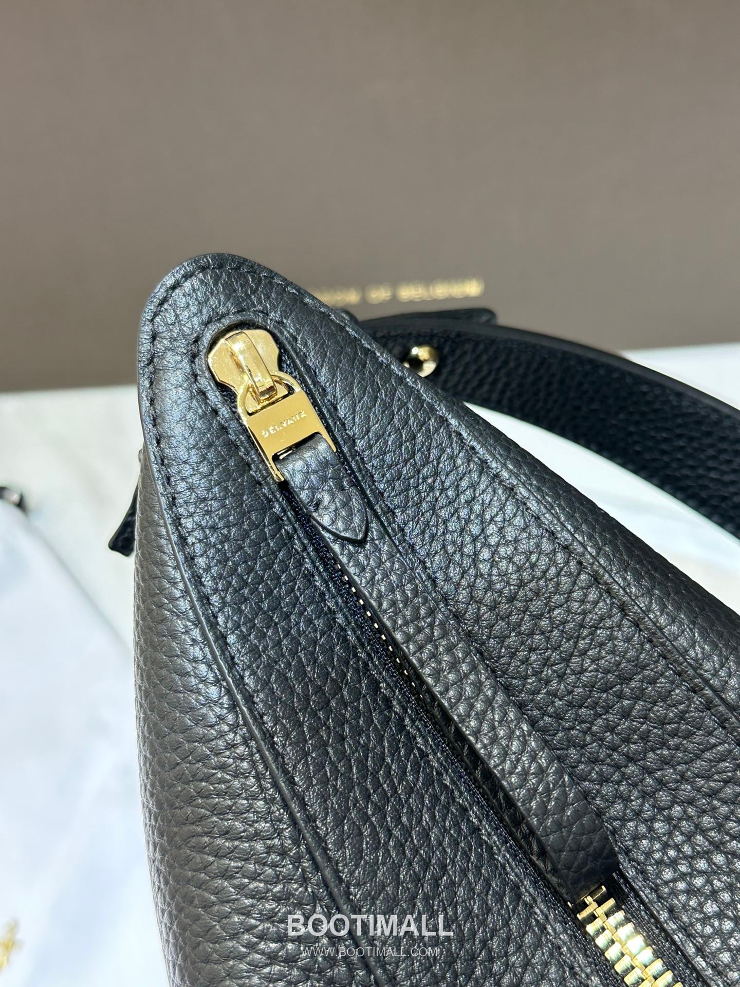 Delvaux Pin Swing Taurillon Soft Calfskin 델보 핀 스윙 토리옹소프트 토트백 29cm 10