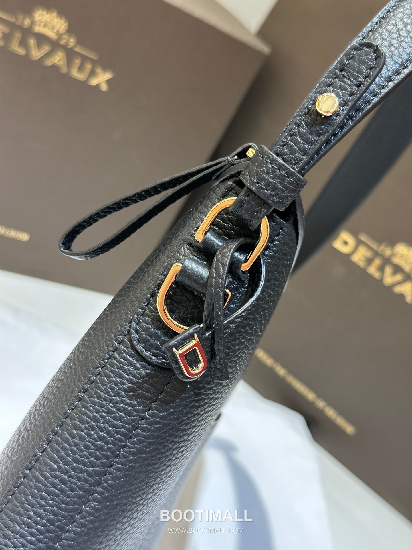 Delvaux Pin Swing Taurillon Soft Calfskin 델보 핀 스윙 토리옹소프트 토트백 29cm 11