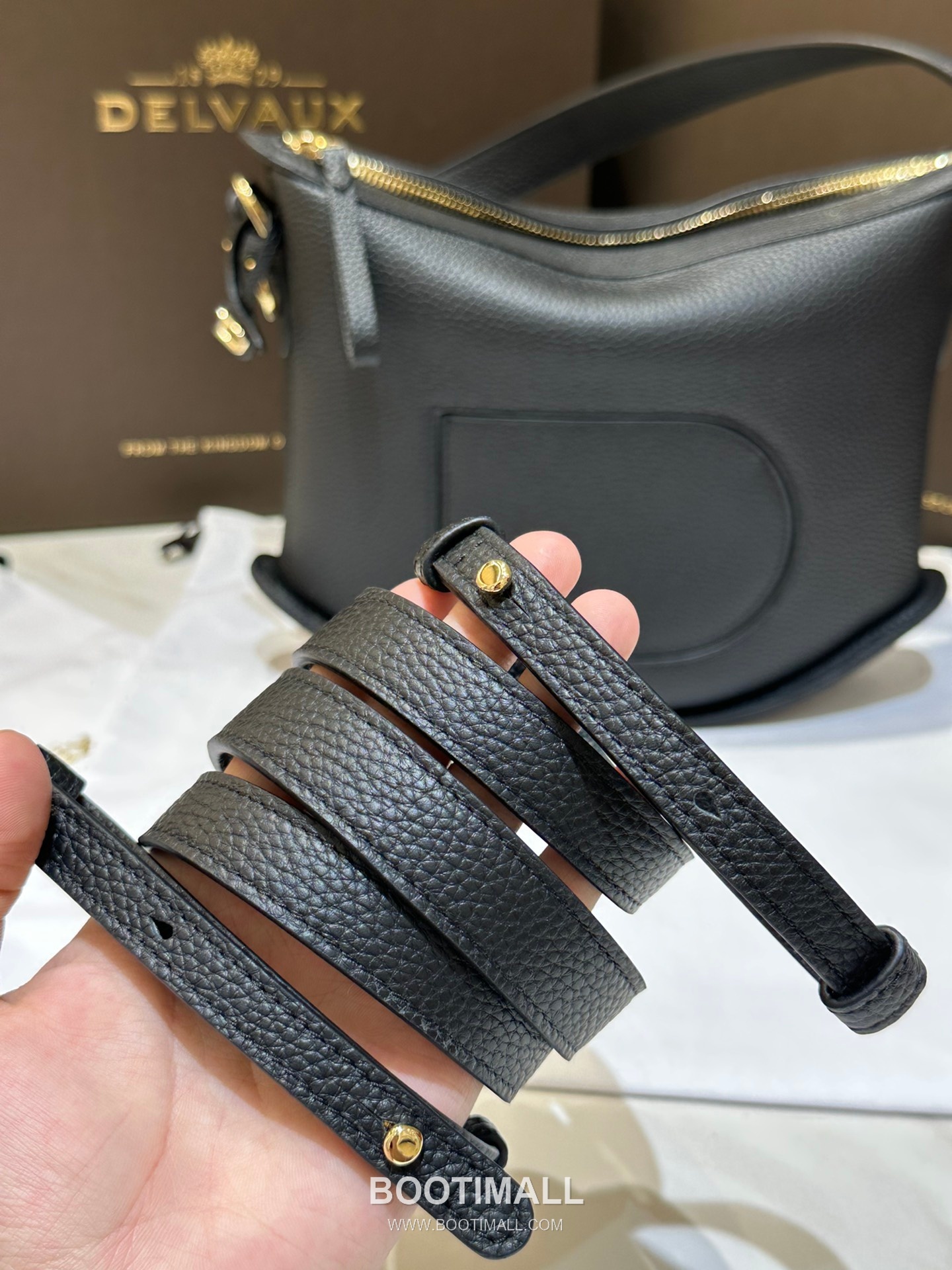 Delvaux Pin Swing Taurillon Soft Calfskin 델보 핀 스윙 토리옹소프트 토트백 29cm 14