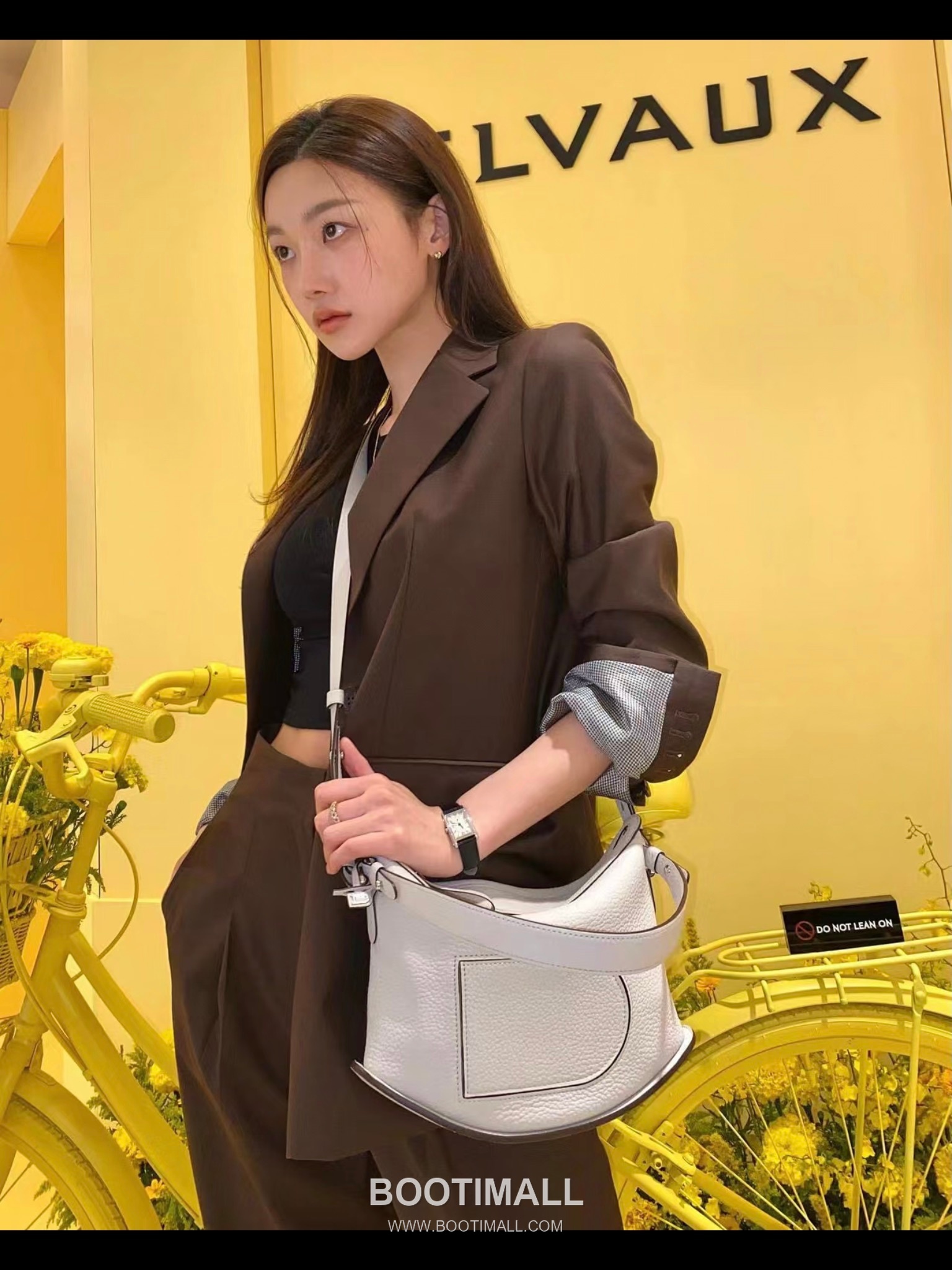 Delvaux Pin Swing Taurillon Soft Calfskin 델보 핀 스윙 토리옹소프트 토트백 29cm 3