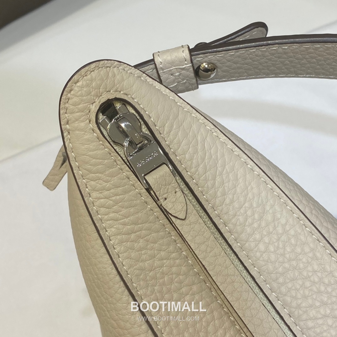 Delvaux Pin Swing Taurillon Soft Calfskin 델보 핀 스윙 토리옹소프트 토트백 29cm 15