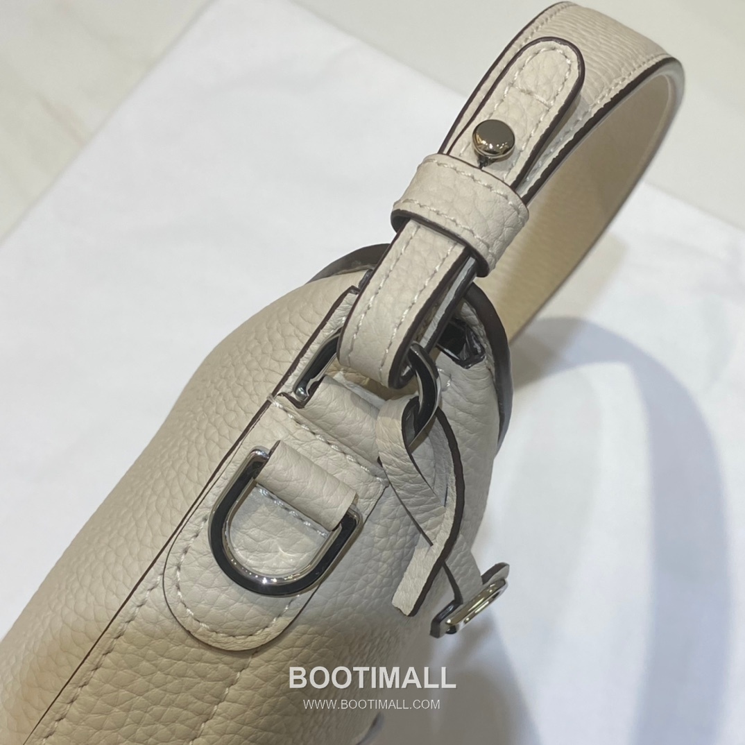 Delvaux Pin Swing Taurillon Soft Calfskin 델보 핀 스윙 토리옹소프트 토트백 29cm 16