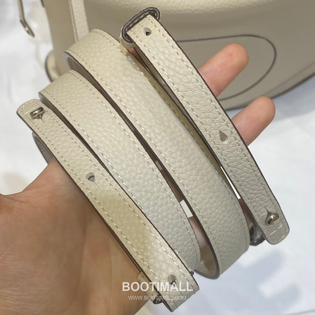 Delvaux Pin Swing Taurillon Soft Calfskin 델보 핀 스윙 토리옹소프트 토트백 29cm 18