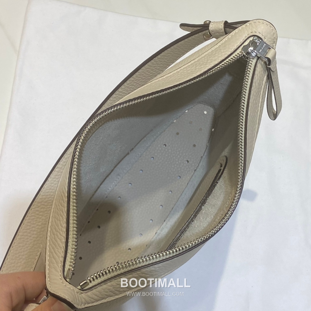 Delvaux Pin Swing Taurillon Soft Calfskin 델보 핀 스윙 토리옹소프트 토트백 29cm 19