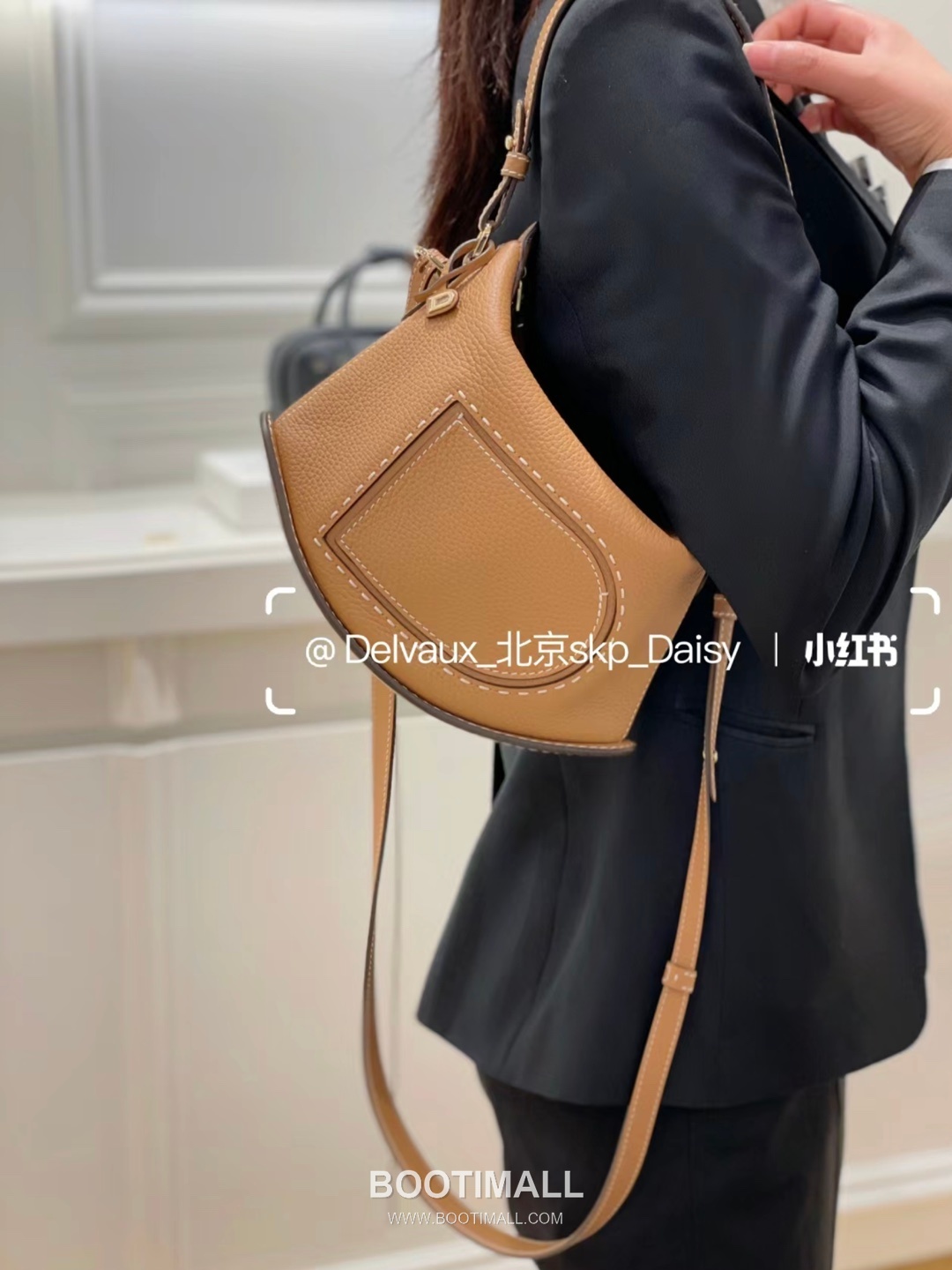 Delvaux Pin Swing Taurillon Soft Calfskin 델보 핀 스윙 토리옹소프트 토트백 29cm 1