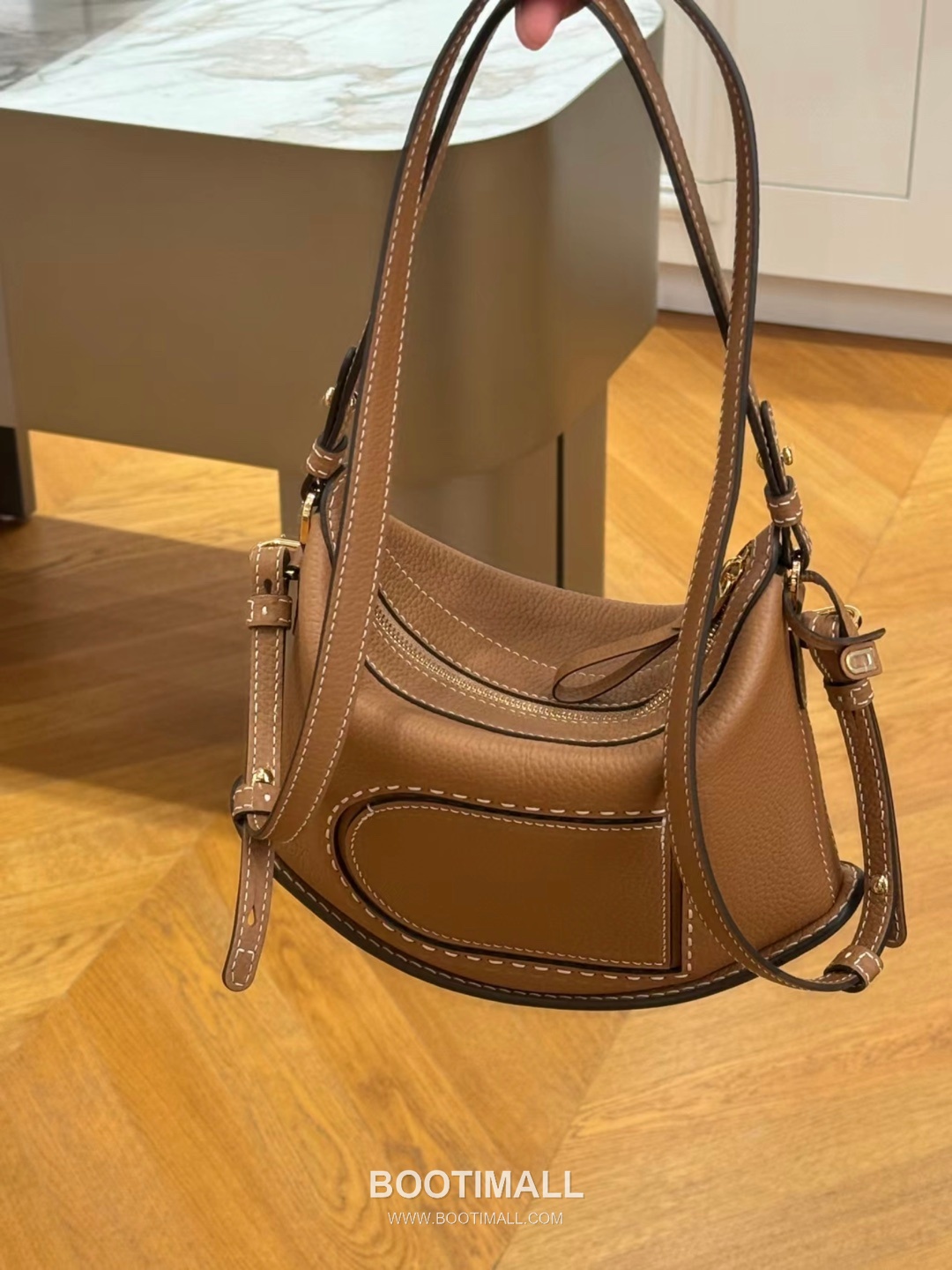 Delvaux Pin Swing Taurillon Soft Calfskin 델보 핀 스윙 토리옹소프트 토트백 29cm 5