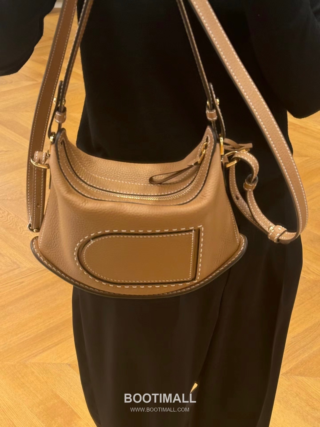 Delvaux Pin Swing Taurillon Soft Calfskin 델보 핀 스윙 토리옹소프트 토트백 29cm 7