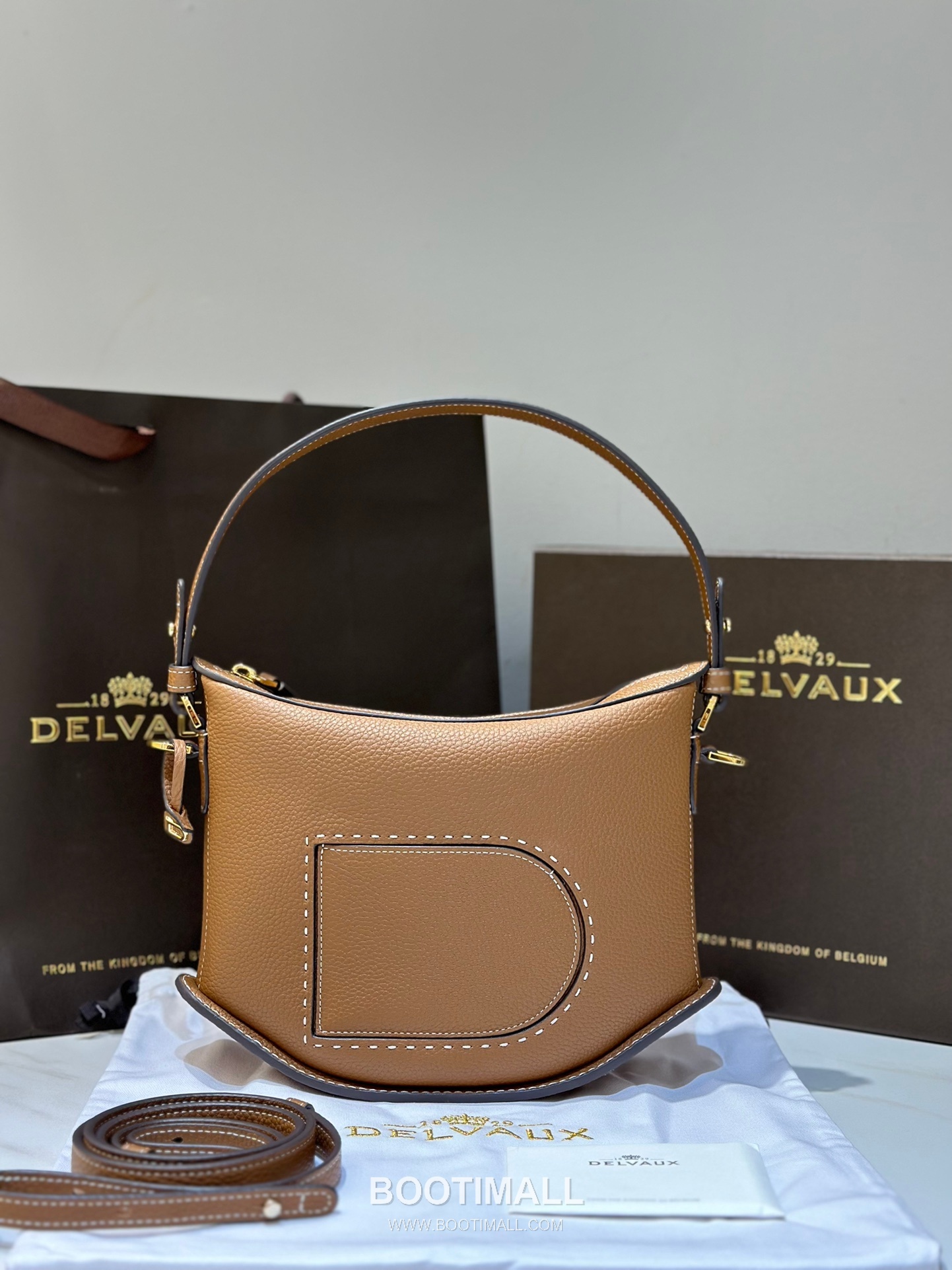 Delvaux Pin Swing Taurillon Soft Calfskin 델보 핀 스윙 토리옹소프트 토트백 29cm 10
