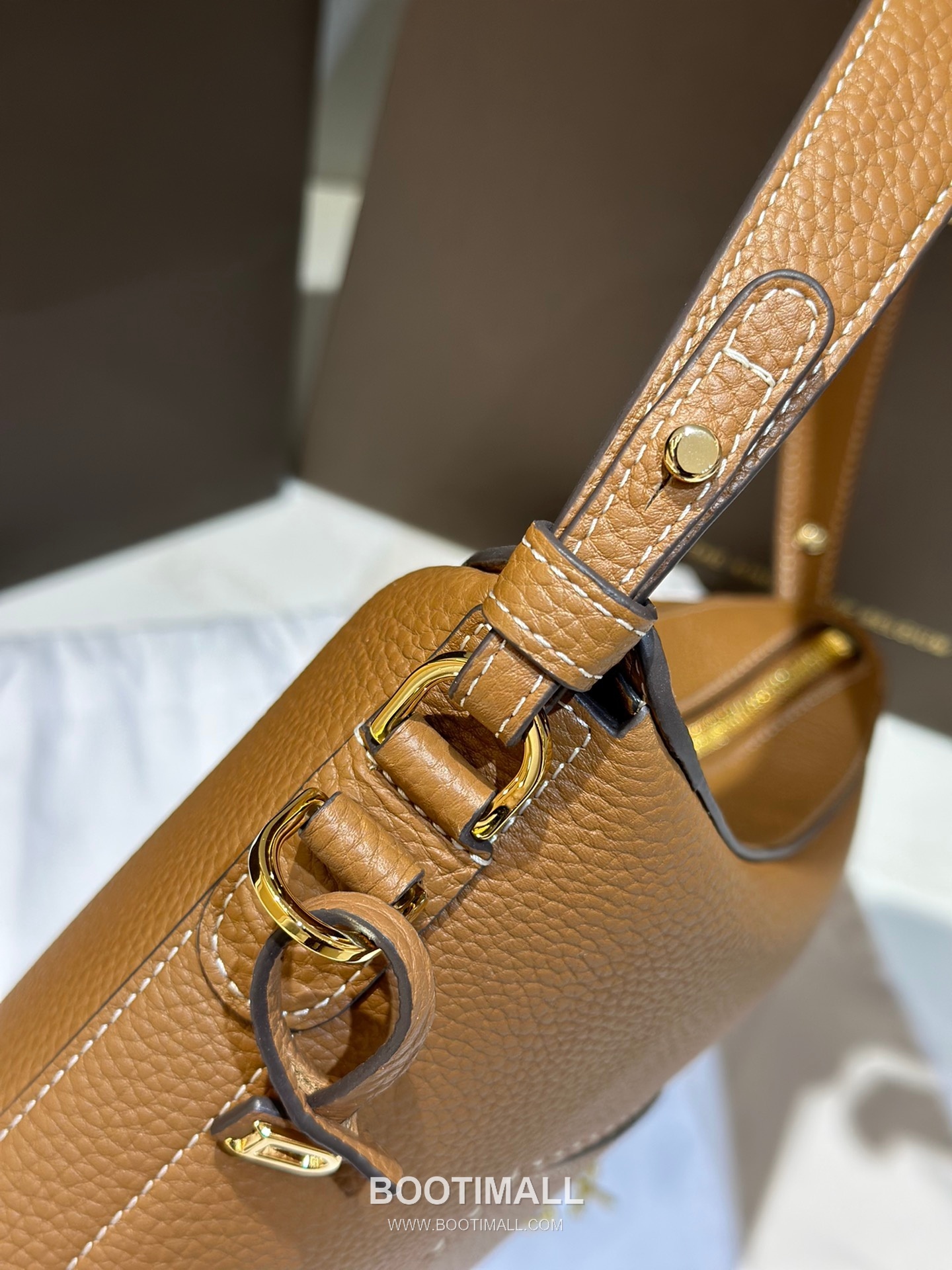 Delvaux Pin Swing Taurillon Soft Calfskin 델보 핀 스윙 토리옹소프트 토트백 29cm 14