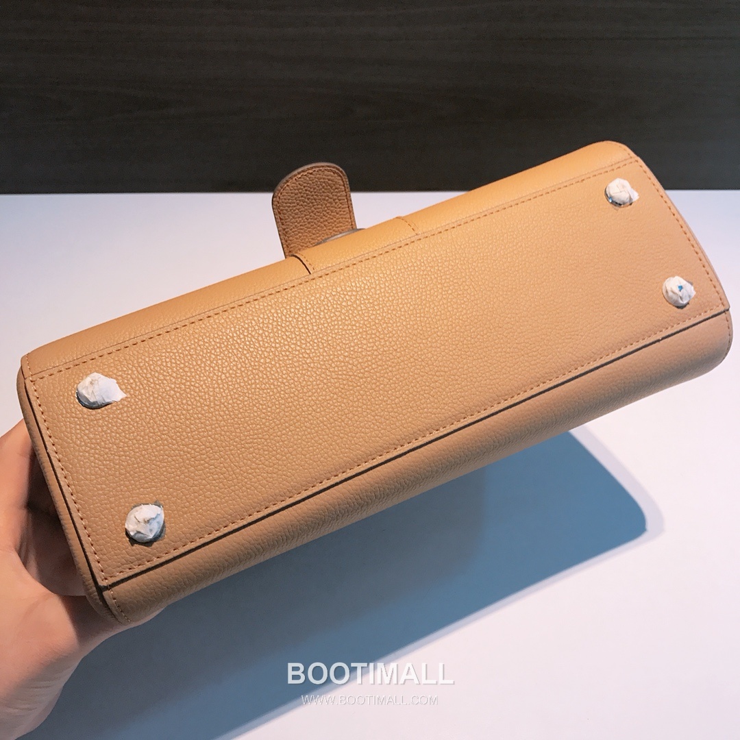 Delvaux Brillant Togo Leather 델보 브리앙 토고 레더 토트 숄더백 28cm 9