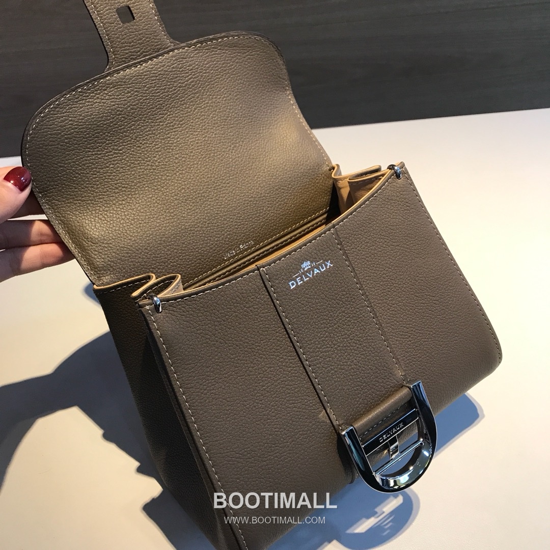 Delvaux Brillant Togo Leather 델보 브리앙 토고 레더 토트 숄더백 20cm 6