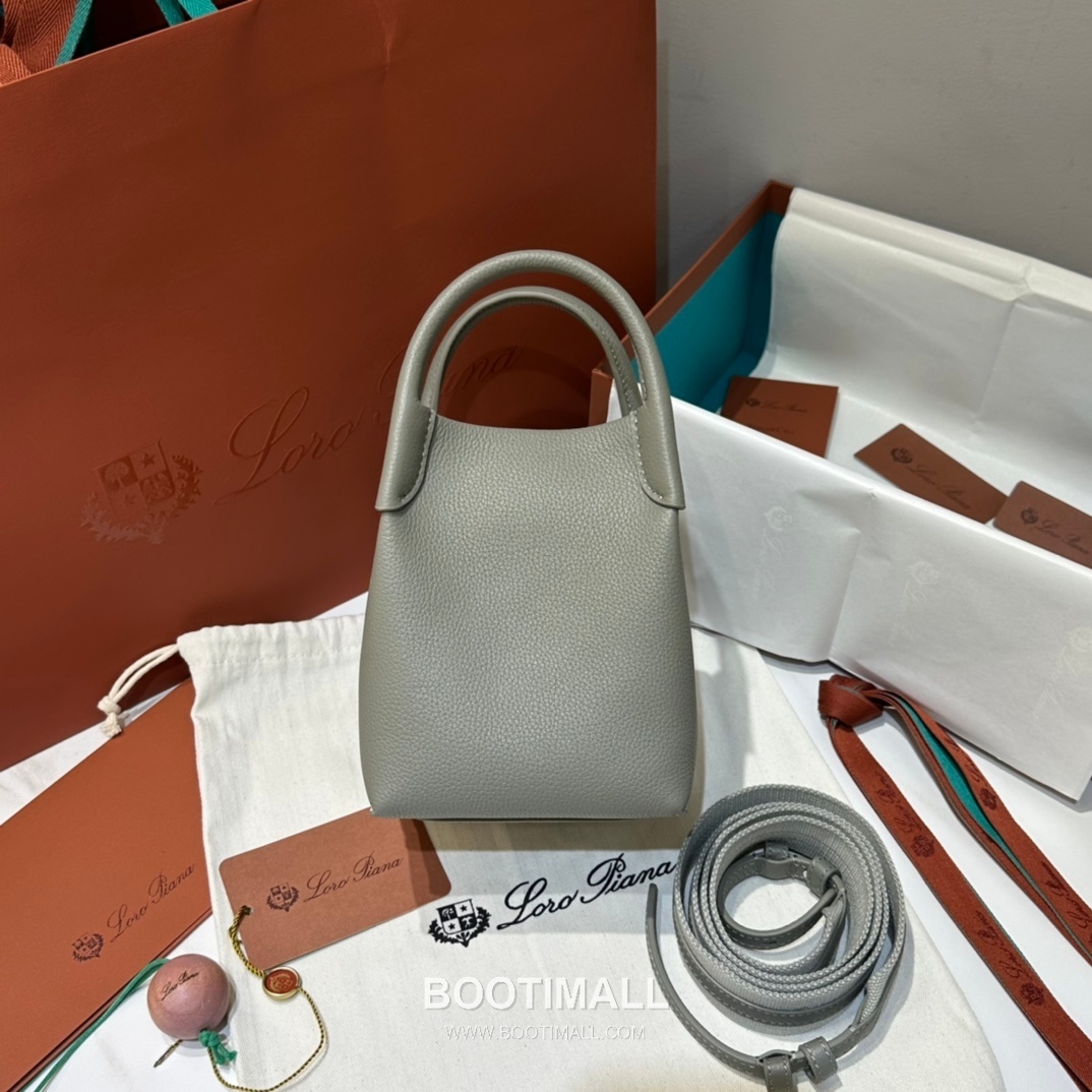 Loro Piana Bucket Calfskin Milk Tea Beige Bag 로로피아나 버킷 카프스킨 밀크티베이지 16cm 6