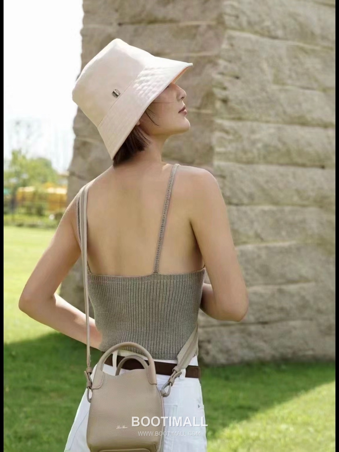 Loro Piana Bucket Calfskin Beige Bag 로로피아나 버킷 카프스킨 베이지 16cm 2