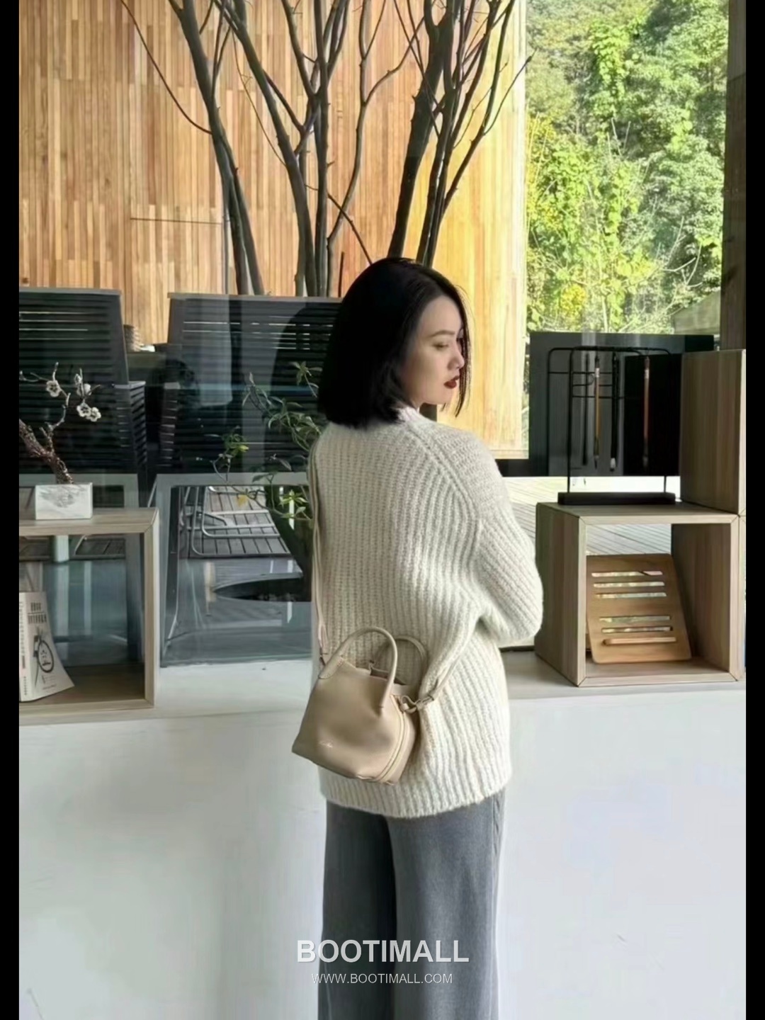 Loro Piana Bucket Calfskin Beige Bag 로로피아나 버킷 카프스킨 베이지 16cm 8