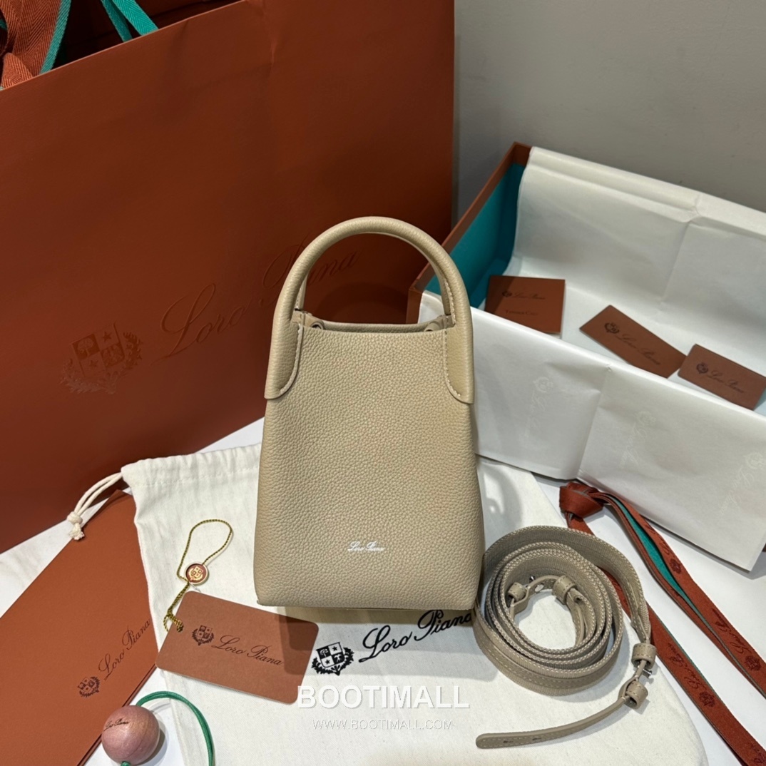Loro Piana Bucket Calfskin Beige Bag 로로피아나 버킷 카프스킨 베이지 16cm 10